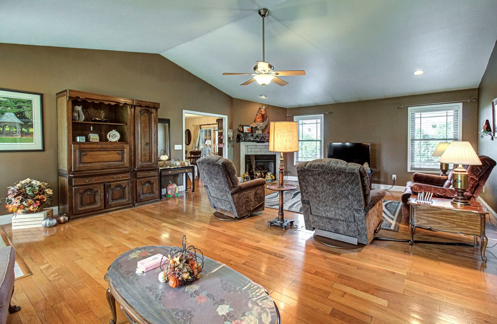 3090 Shaconage Trail Trail