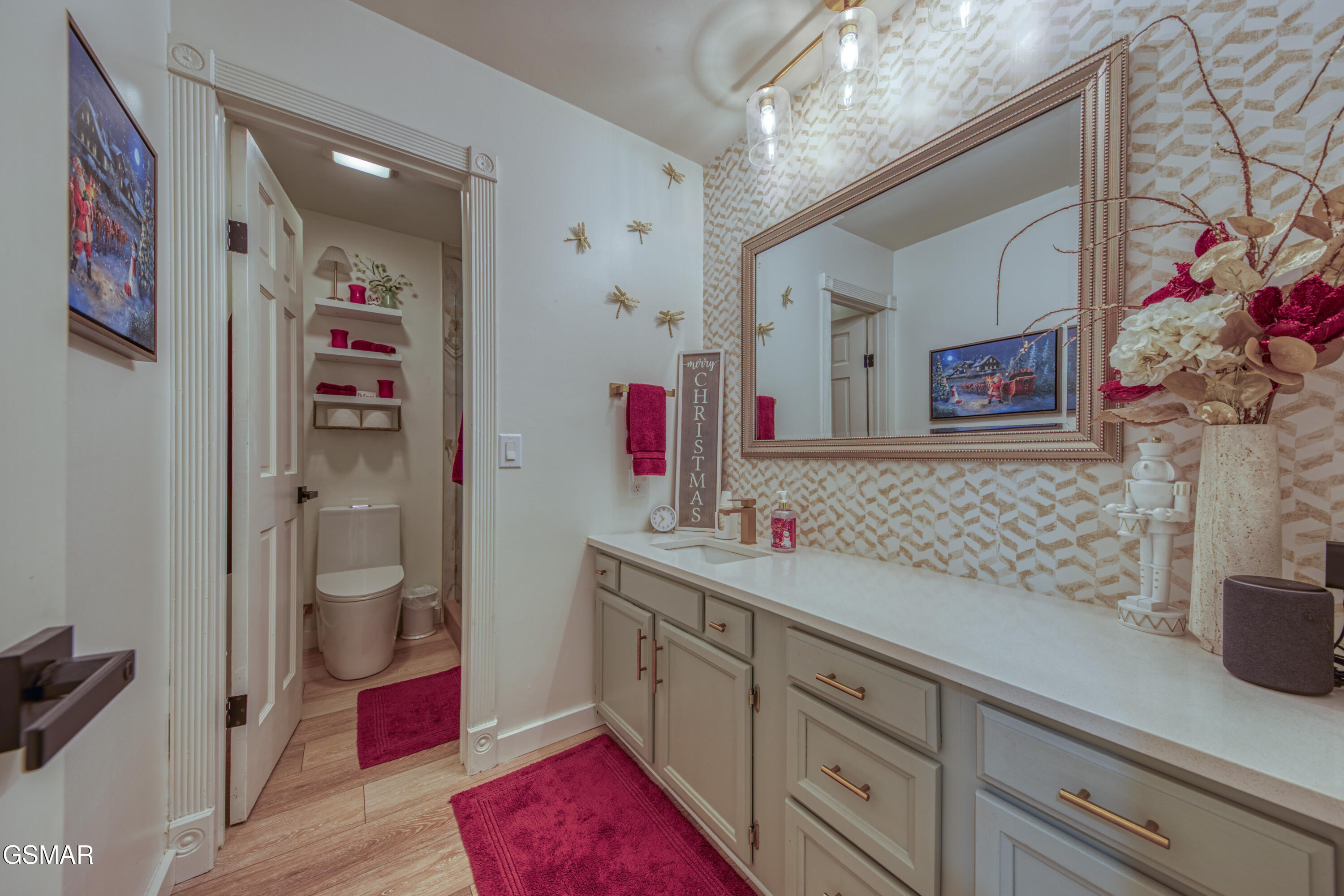 333 Enchanted Forest Lane Lane