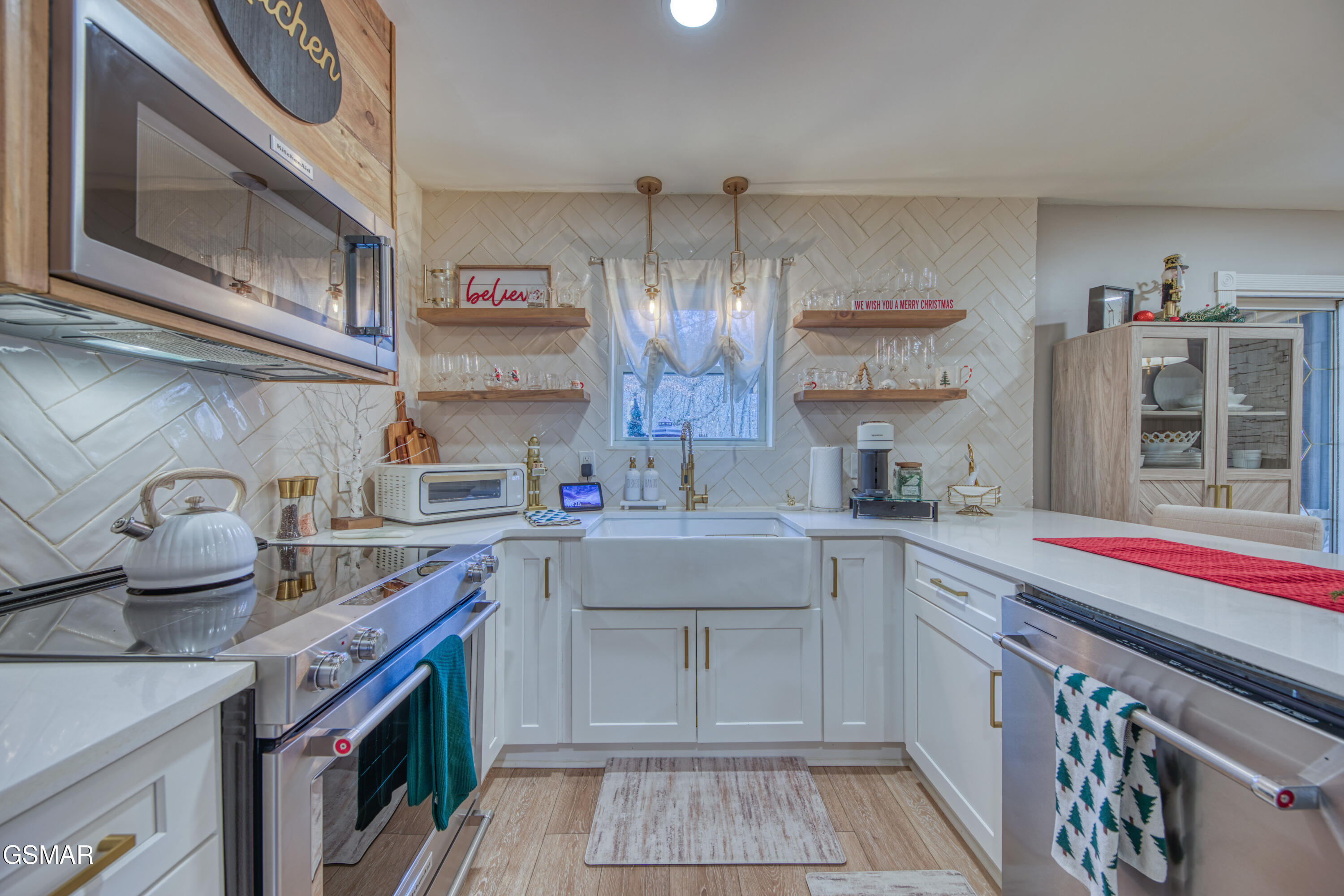 333 Enchanted Forest Lane Lane