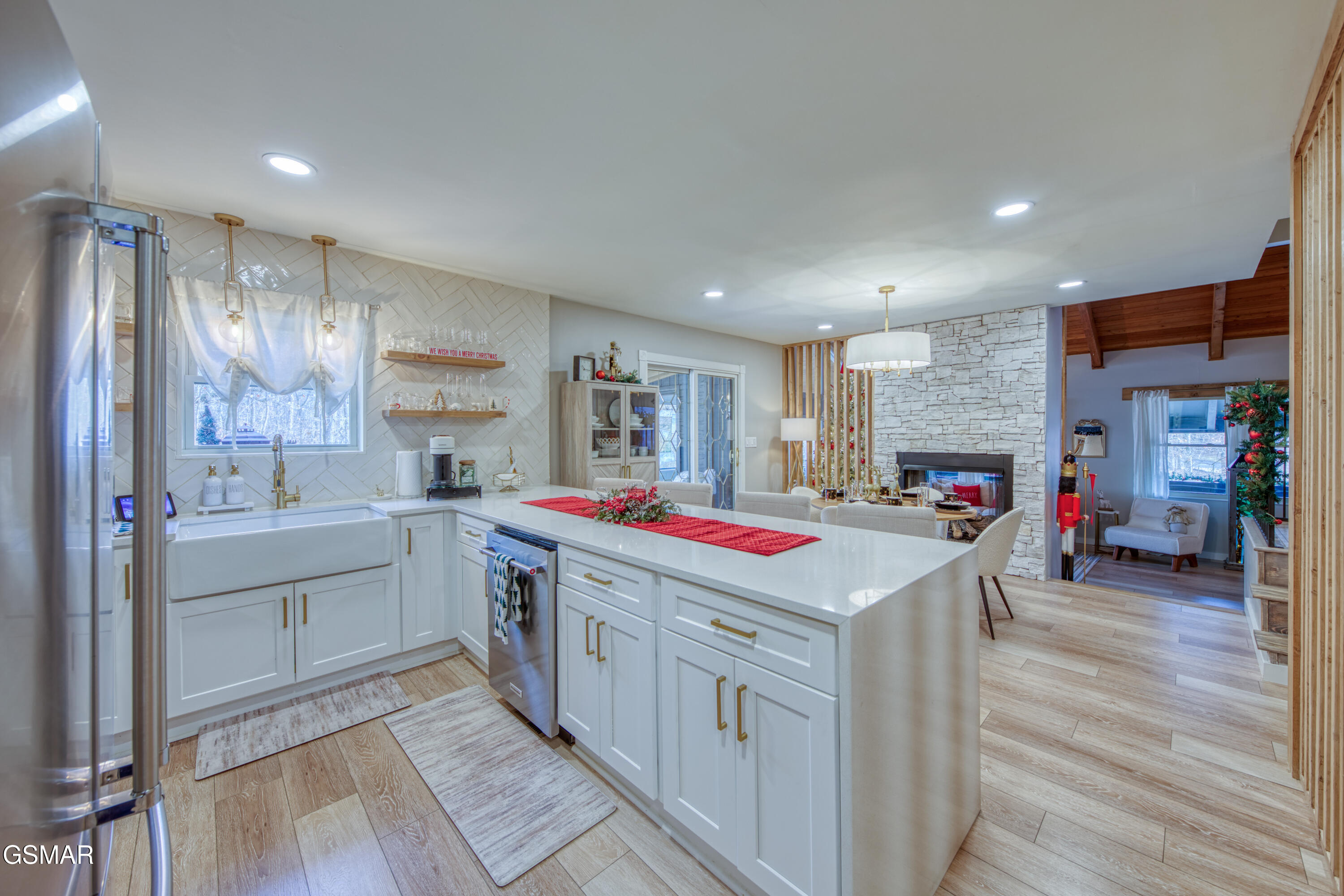 333 Enchanted Forest Lane Lane