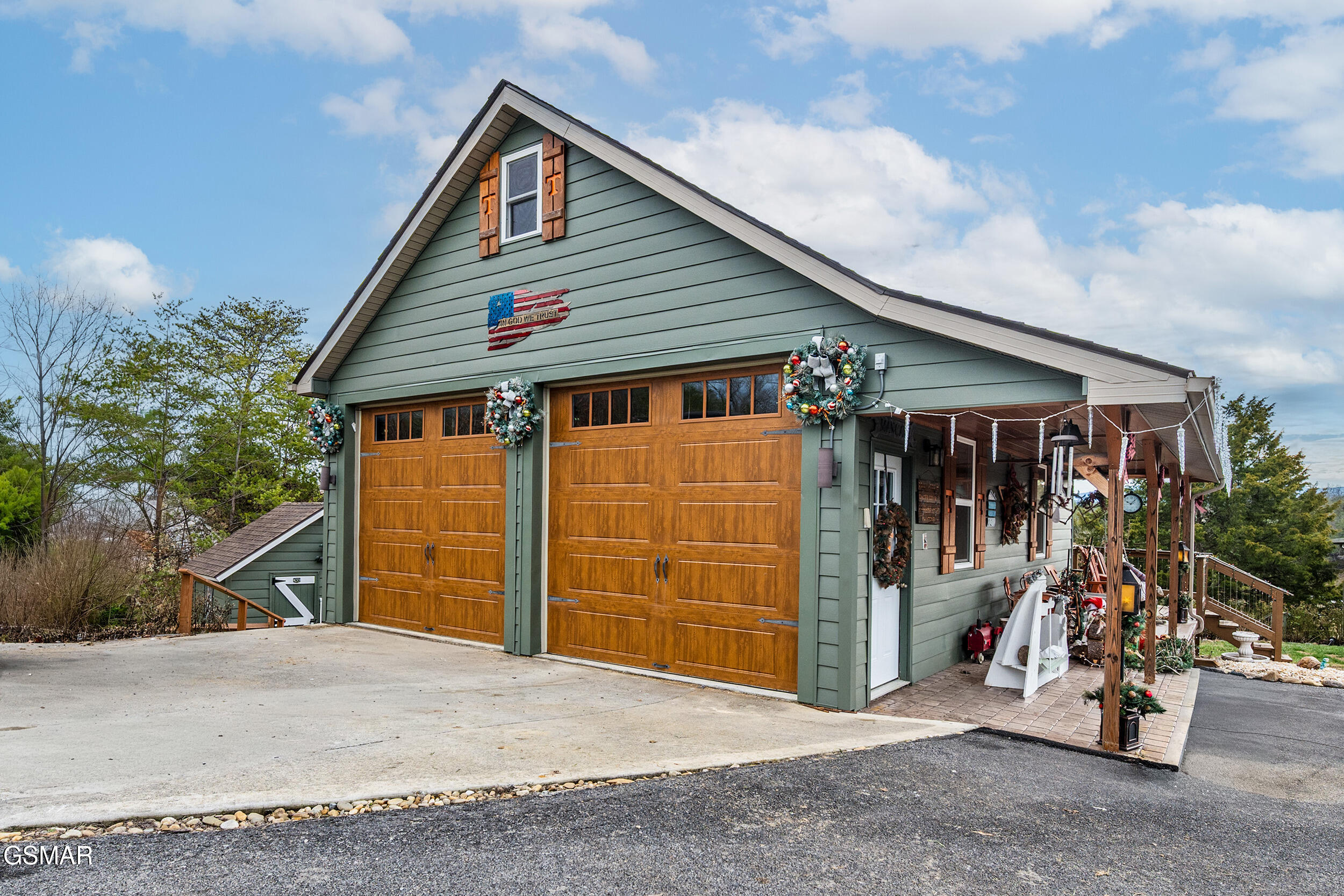 1728 Morning View Lane Lane