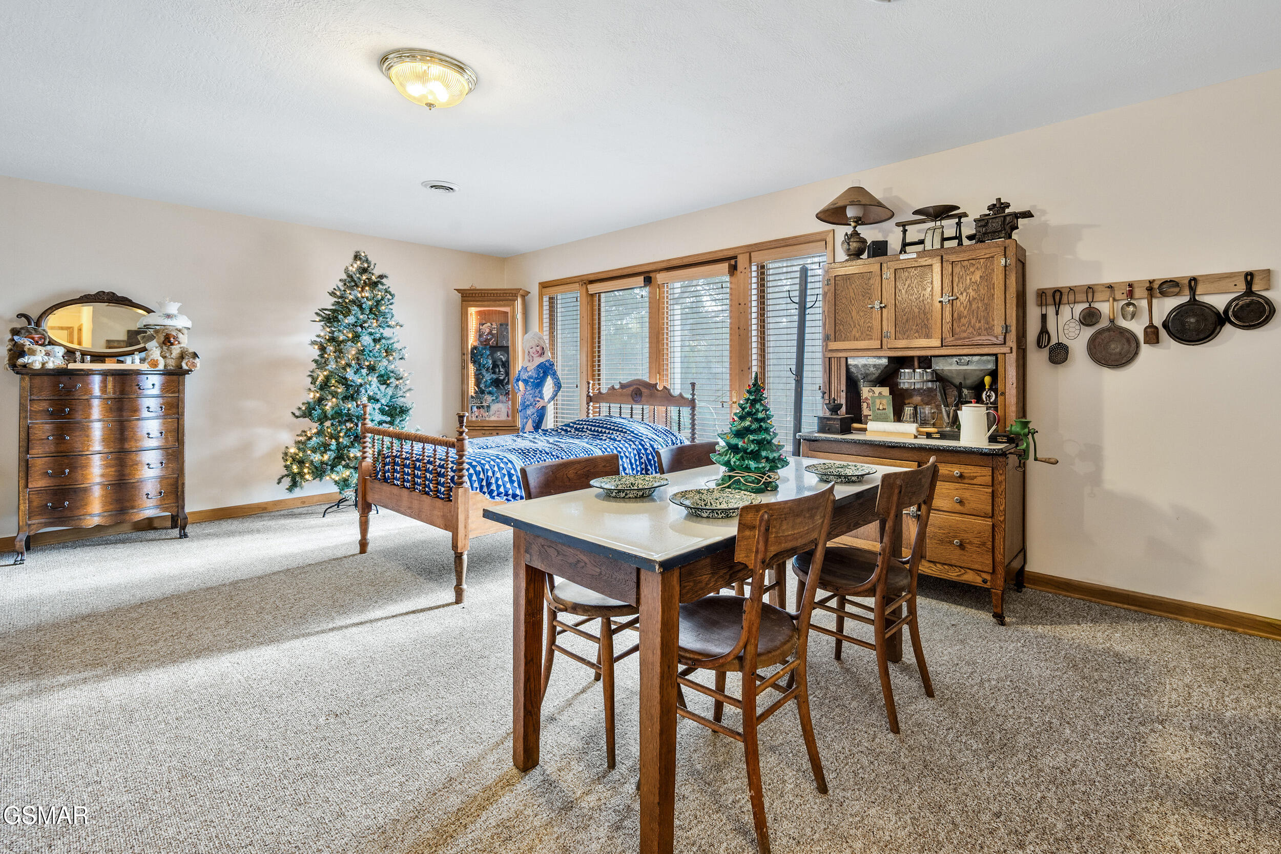 1728 Morning View Lane Lane