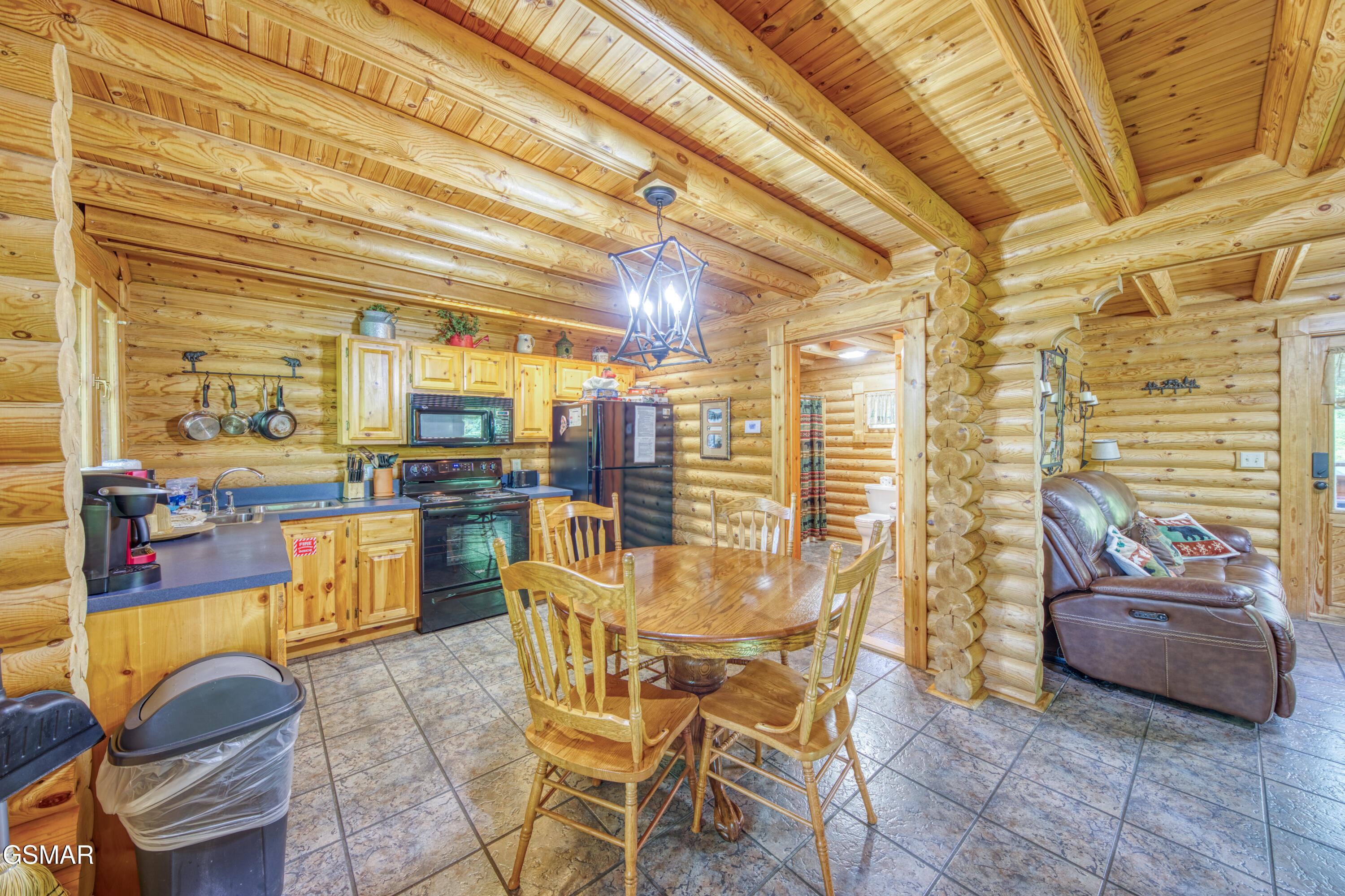 917 Pine Cone Way Way