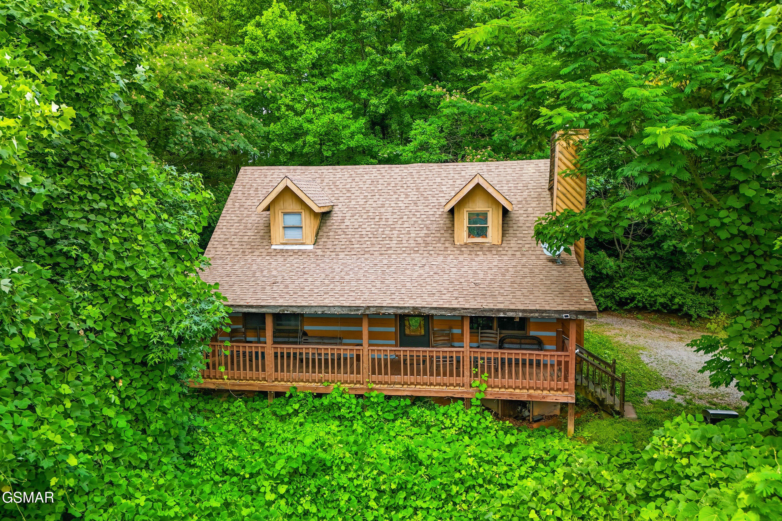 559 Crest Road