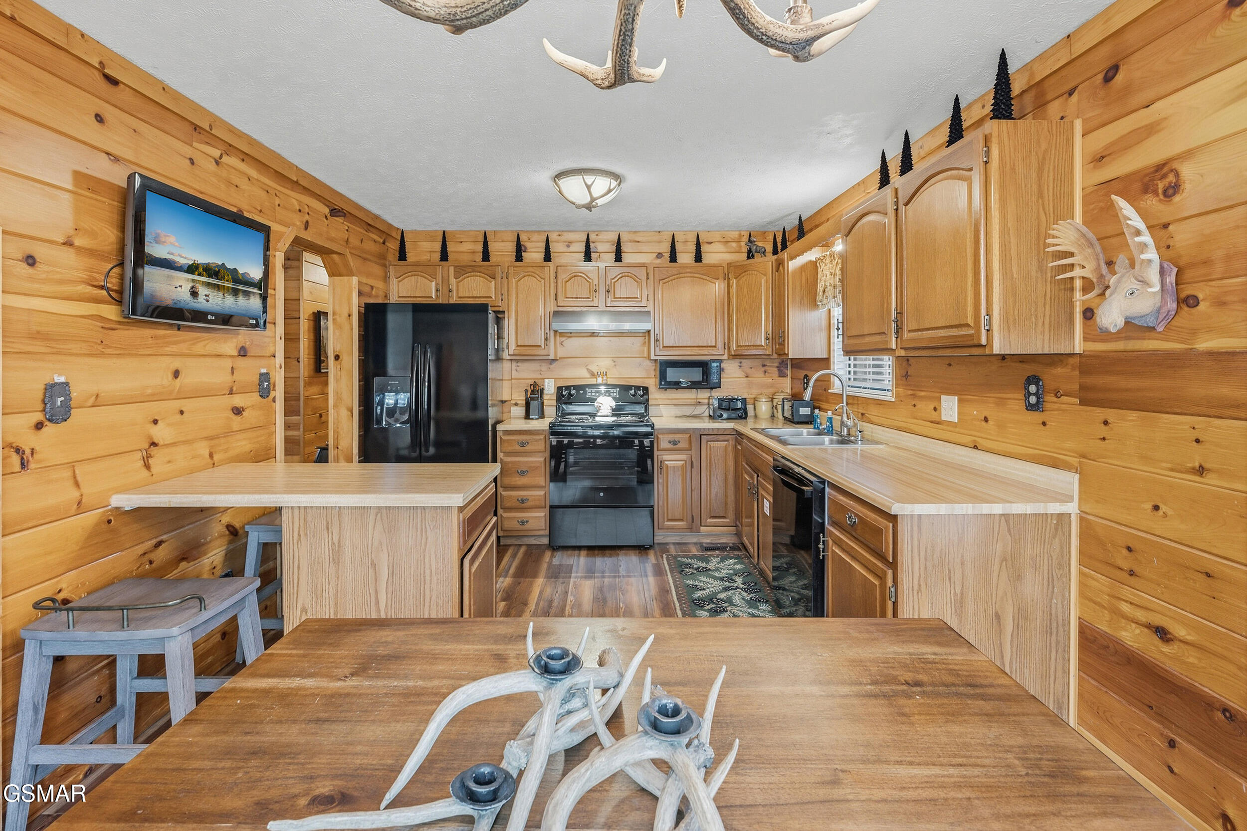 1944 Anderson Way