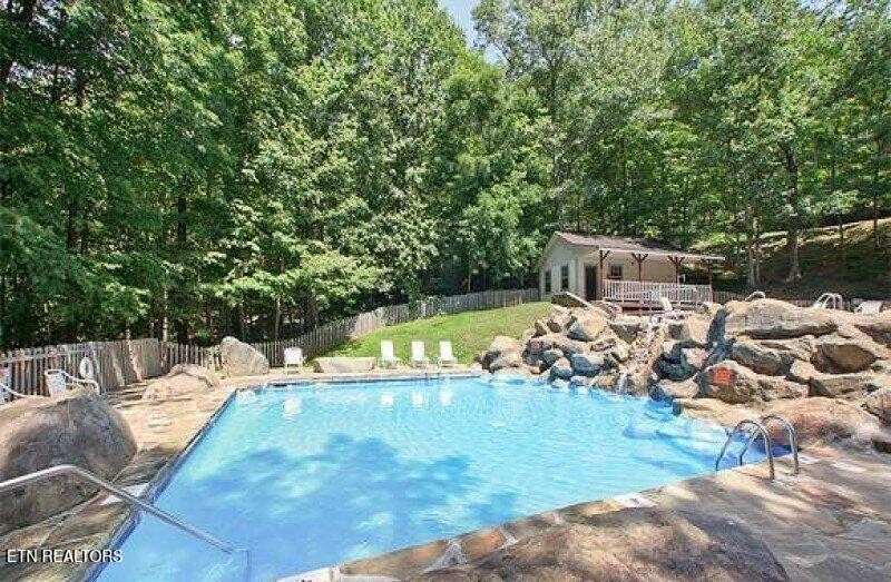 1020 Pine Top Lane