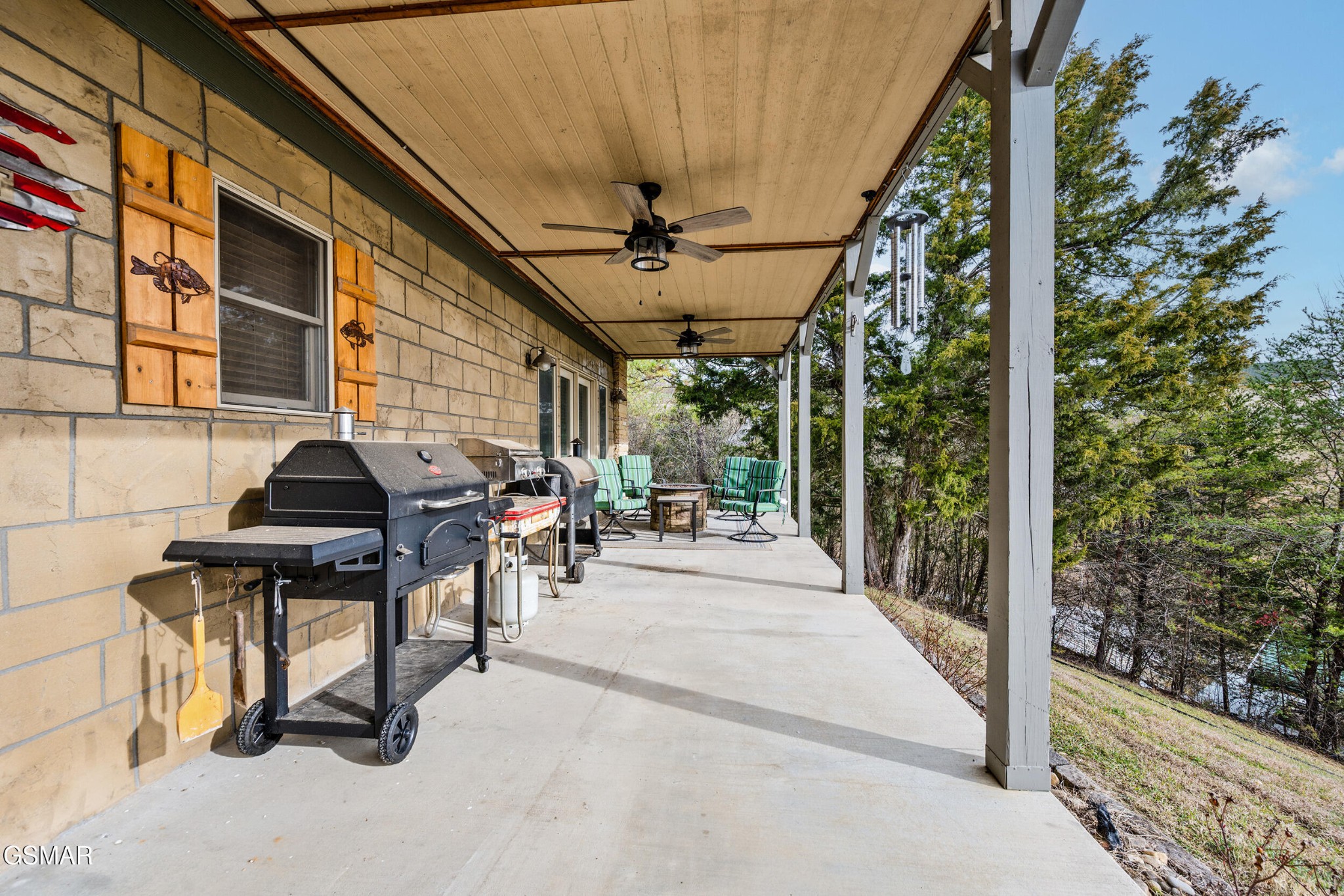 1728 Morning View Lane