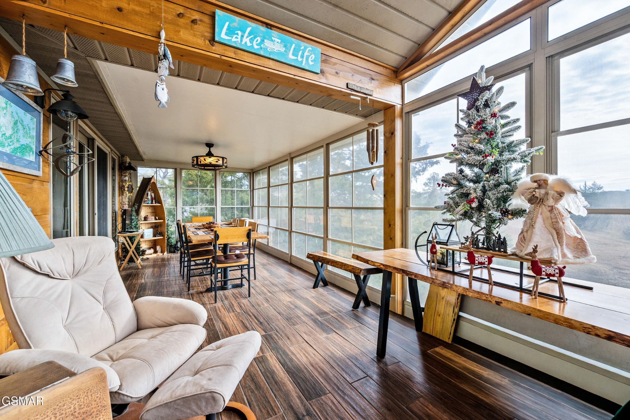 1728 Morning View Lane