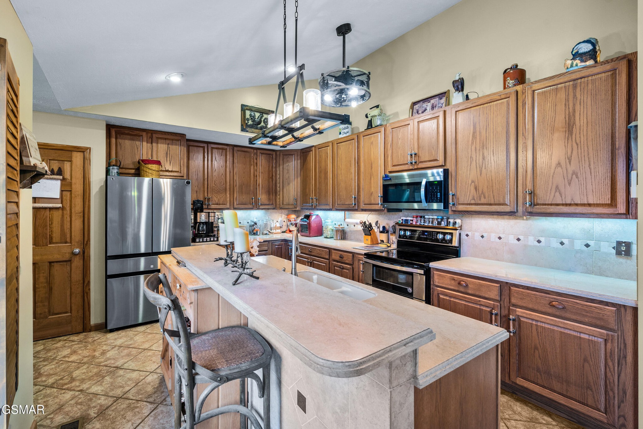 1728 Morning View Lane
