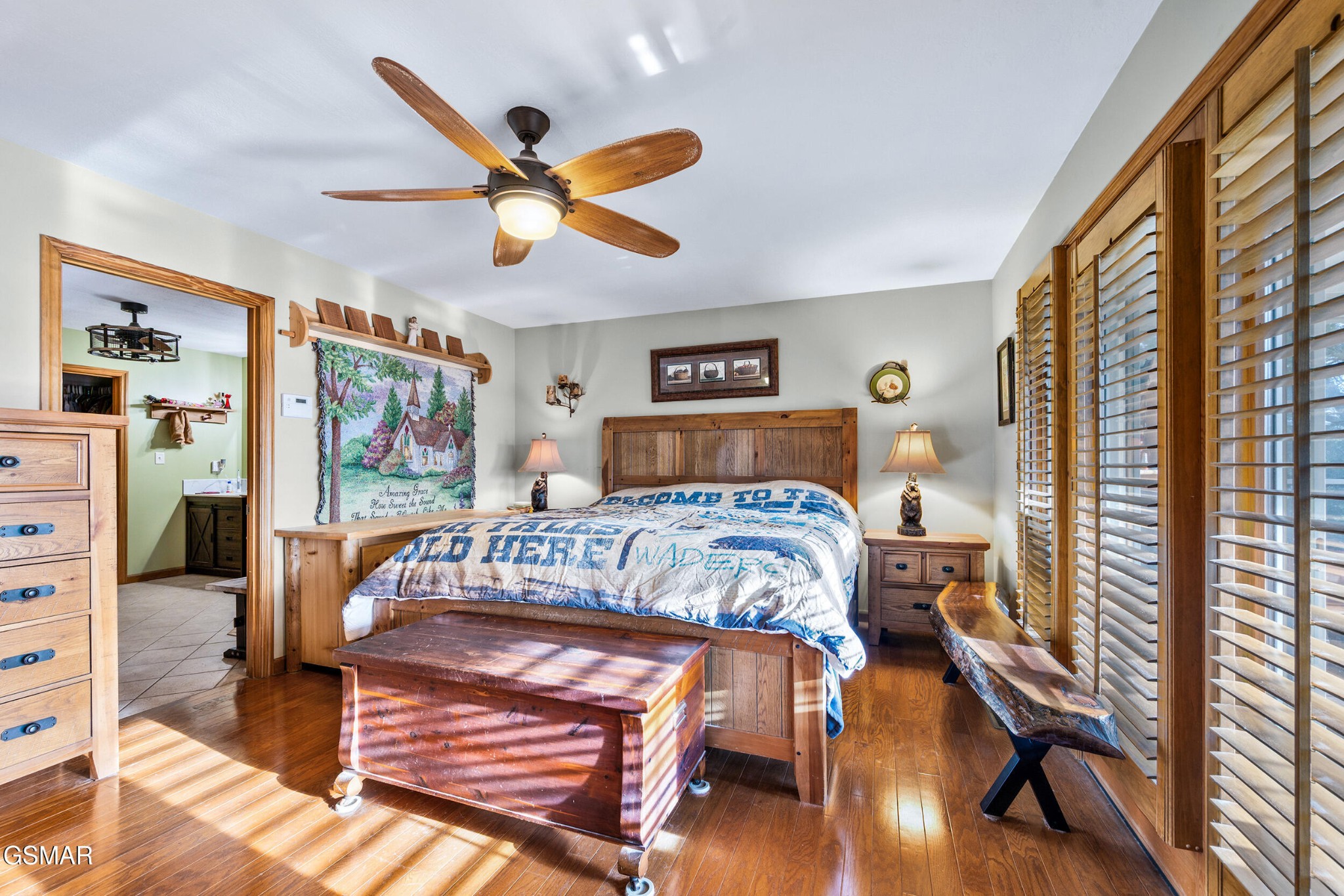 1728 Morning View Lane