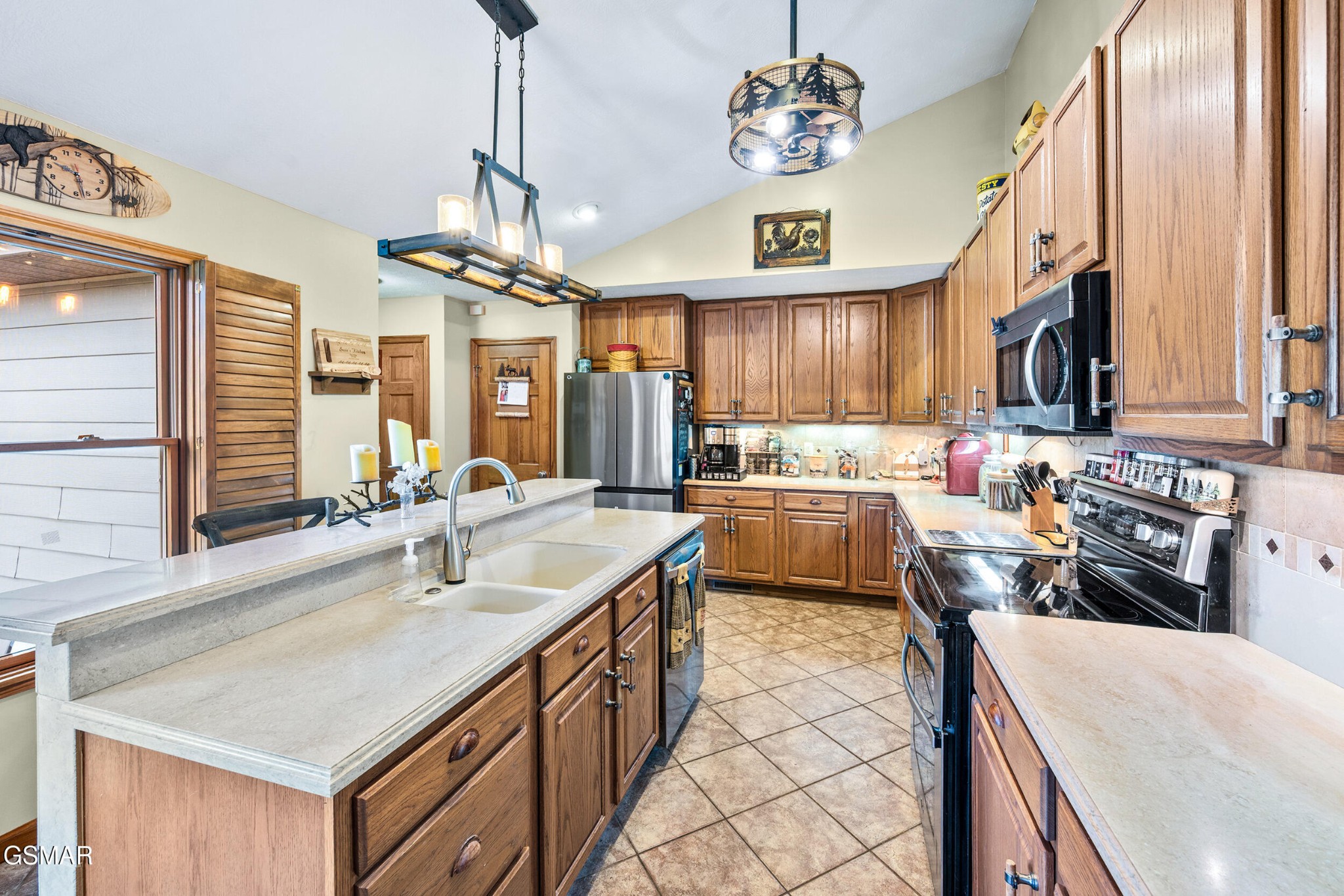1728 Morning View Lane