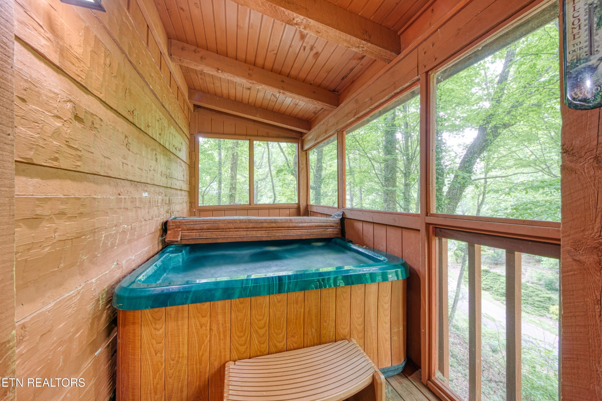 1136 E Foothills Drive