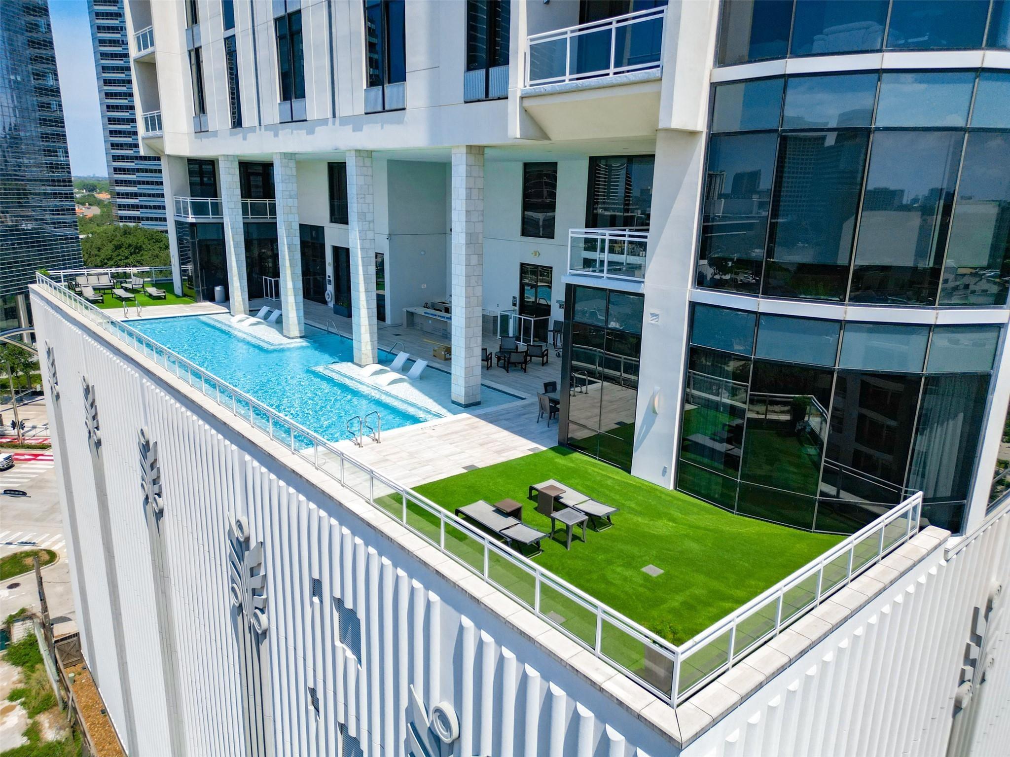 1409 Post Oak # 2503