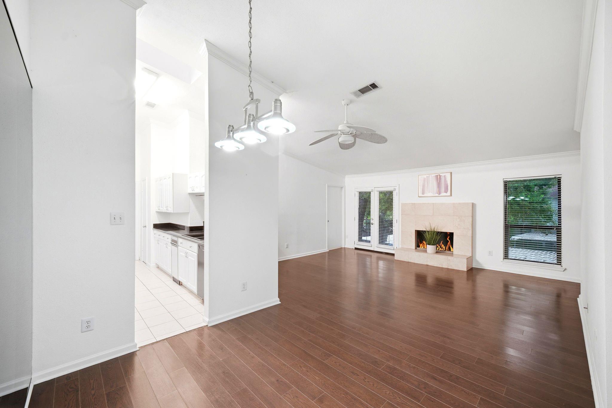 2425 Augusta Drive # 22