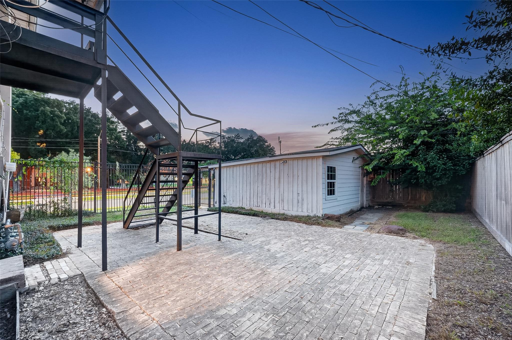 1758 Hawthorne Street # 2