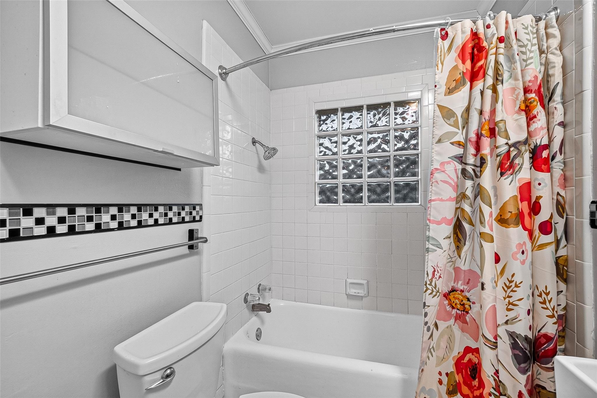 1758 Hawthorne Street # 2