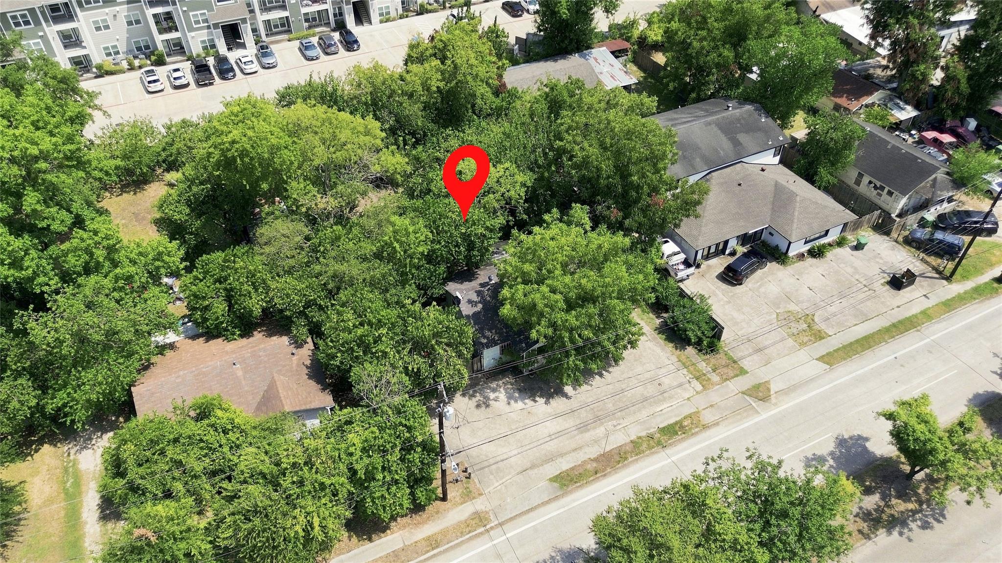 2082 Antoine Drive