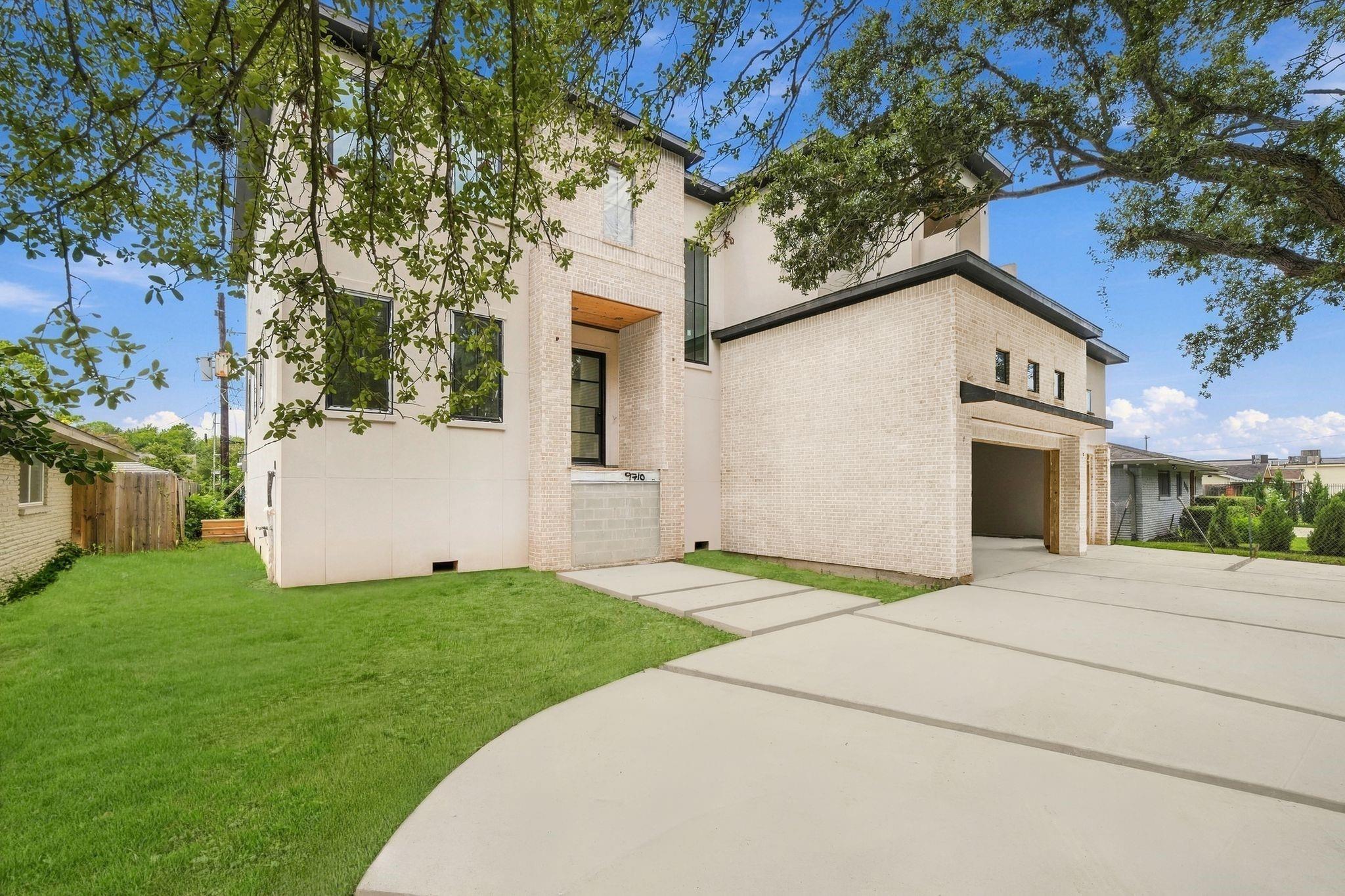 9710 Chimney Rock Road