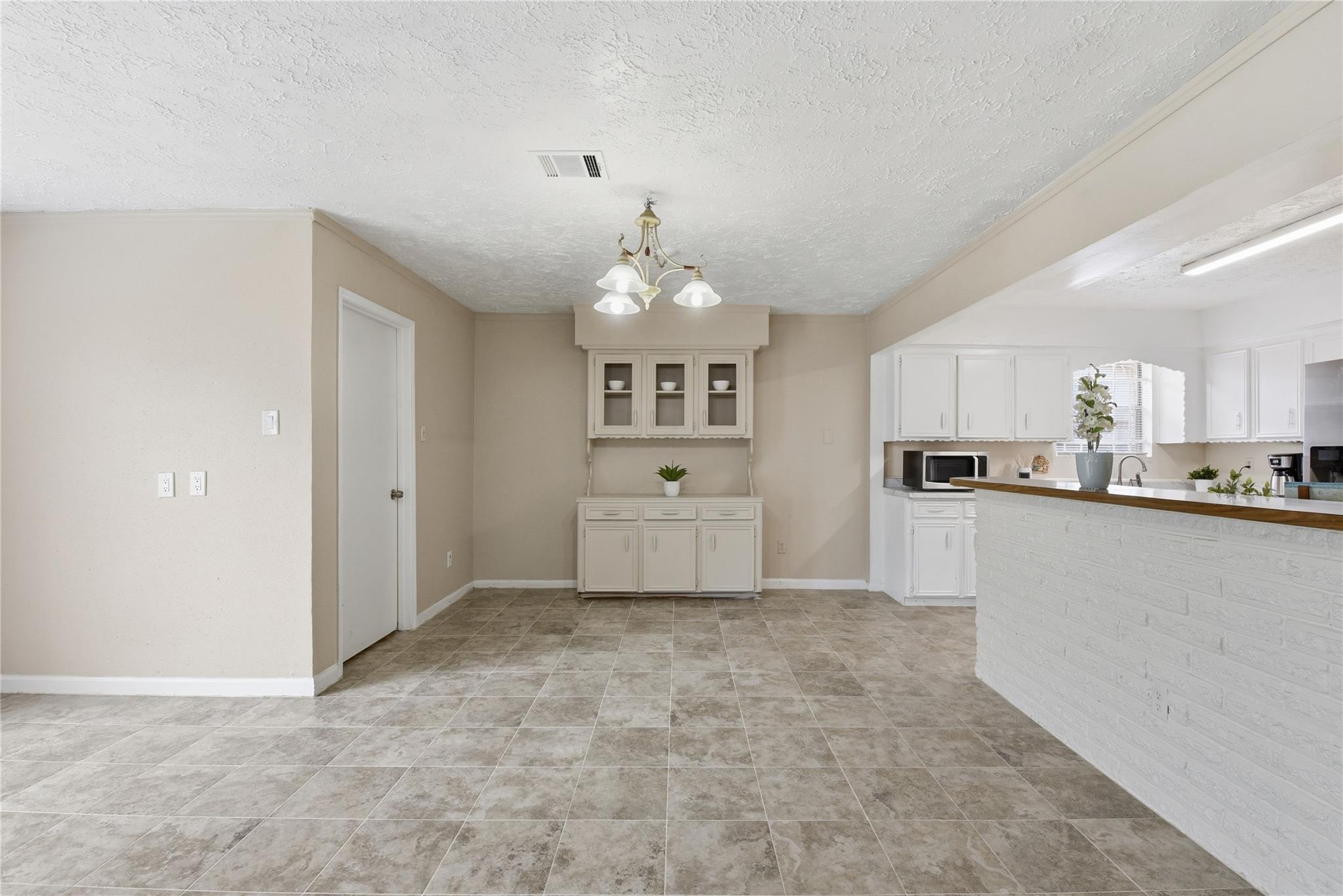 9211 Benning Drive