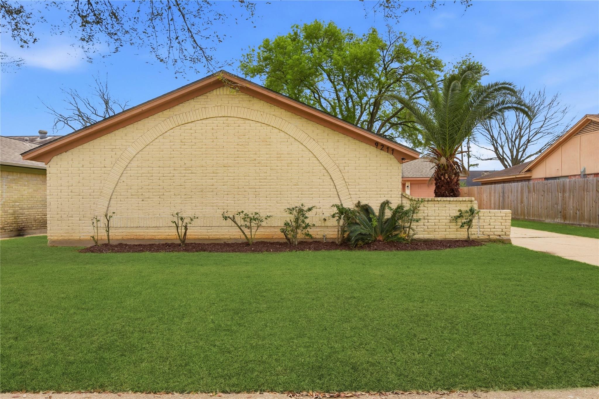 9211 Benning Drive