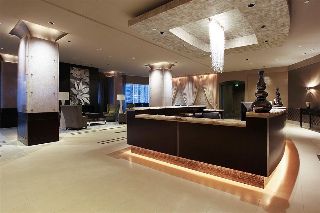 1600 Post Oak Boulevard # 1005