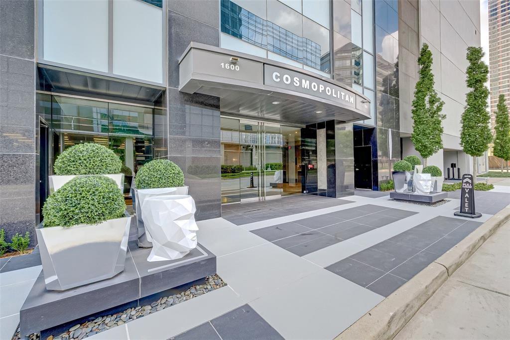 1600 Post Oak Boulevard # 1005