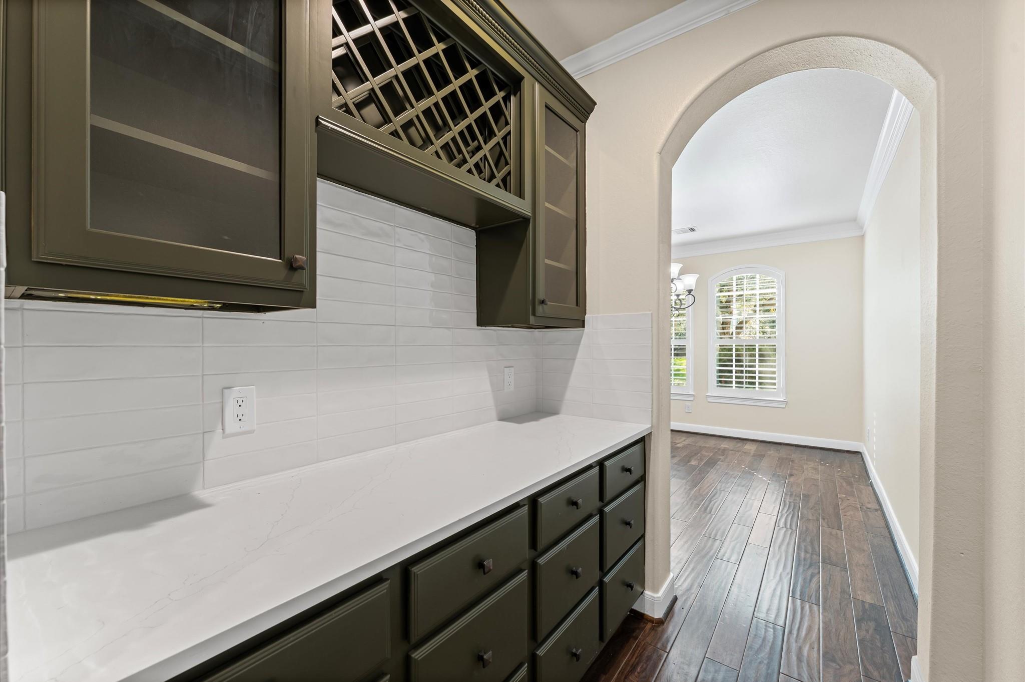 7 N Beech Springs Circle