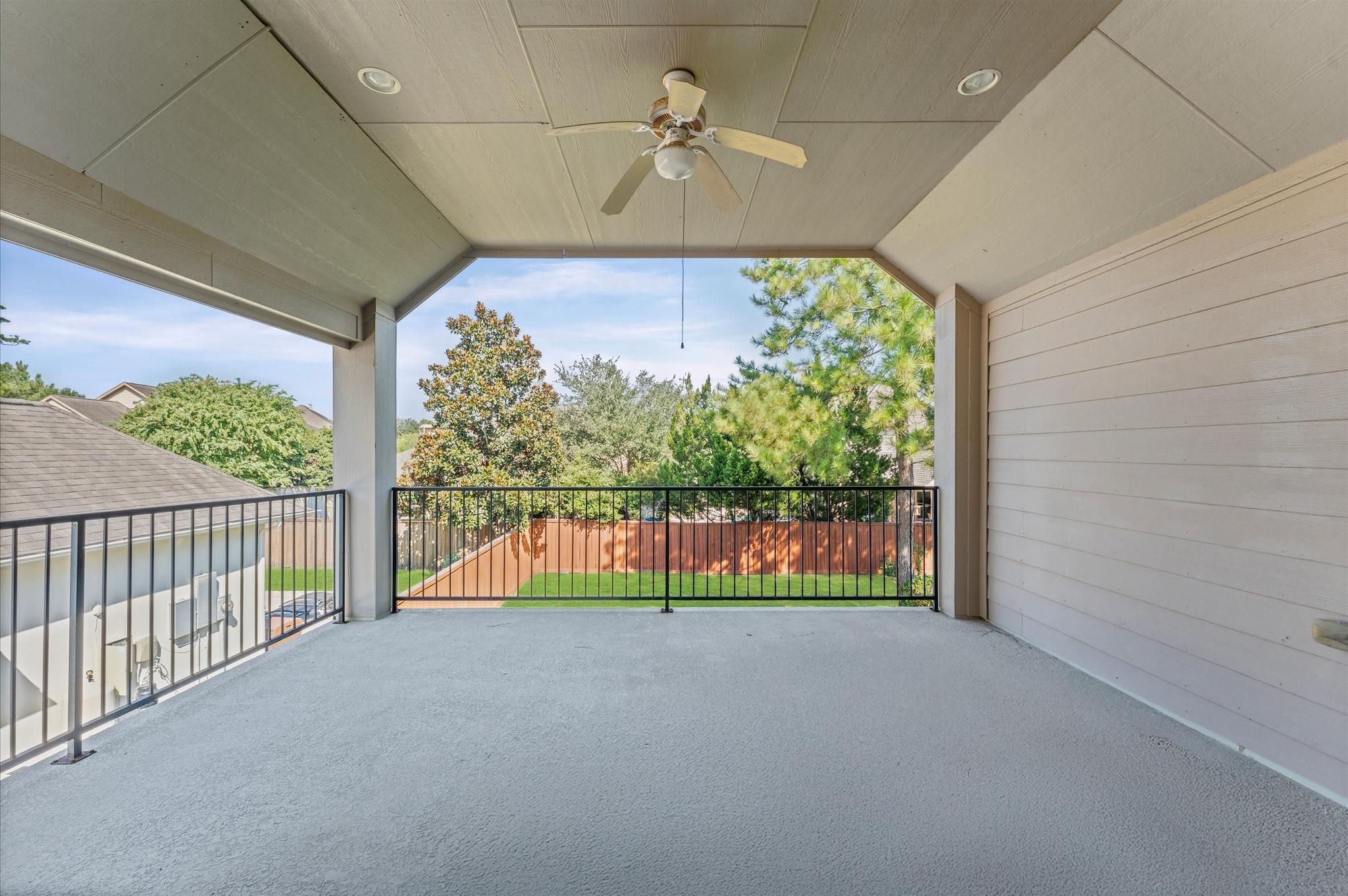 7 N Beech Springs Circle