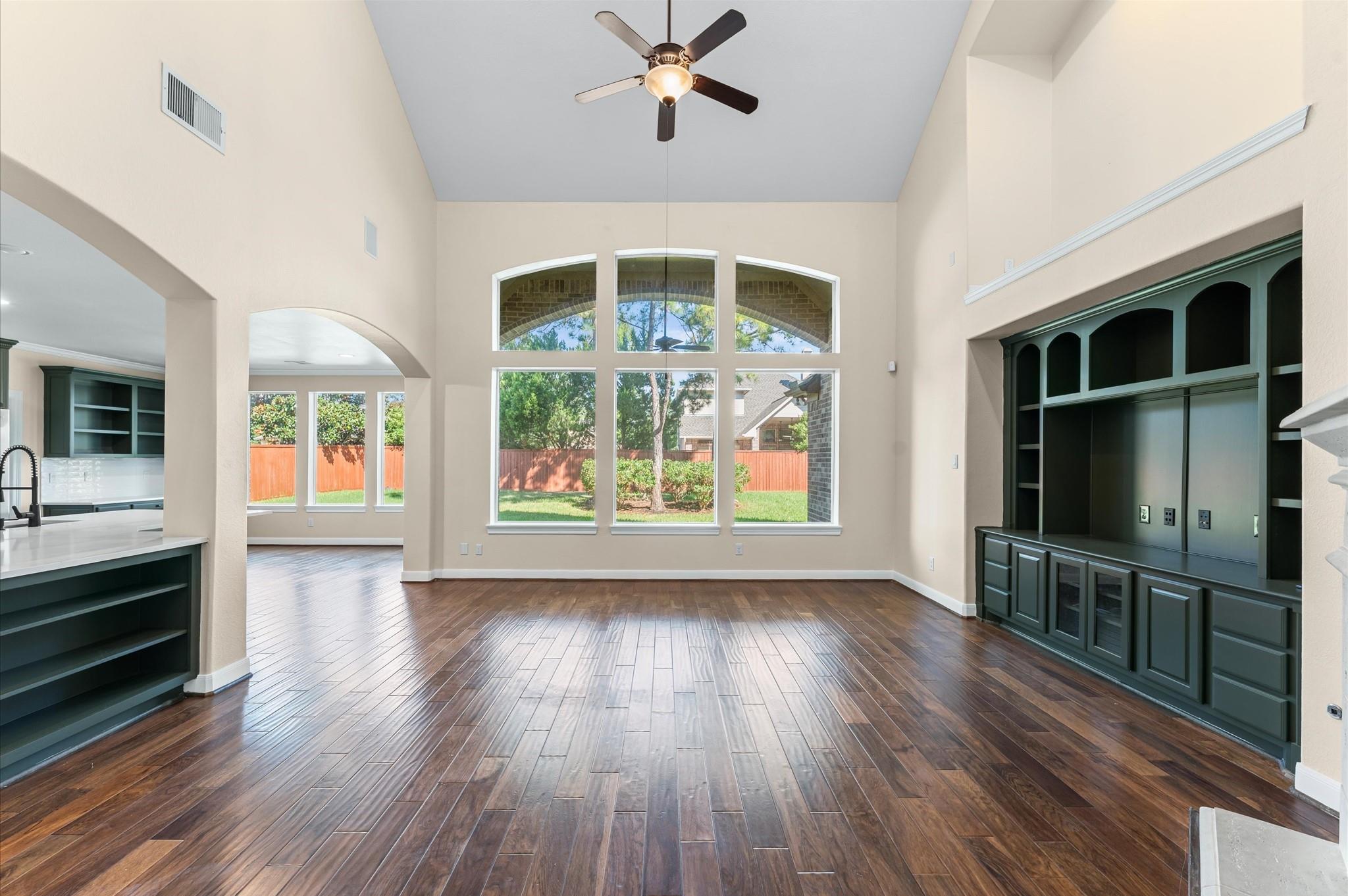 7 N Beech Springs Circle