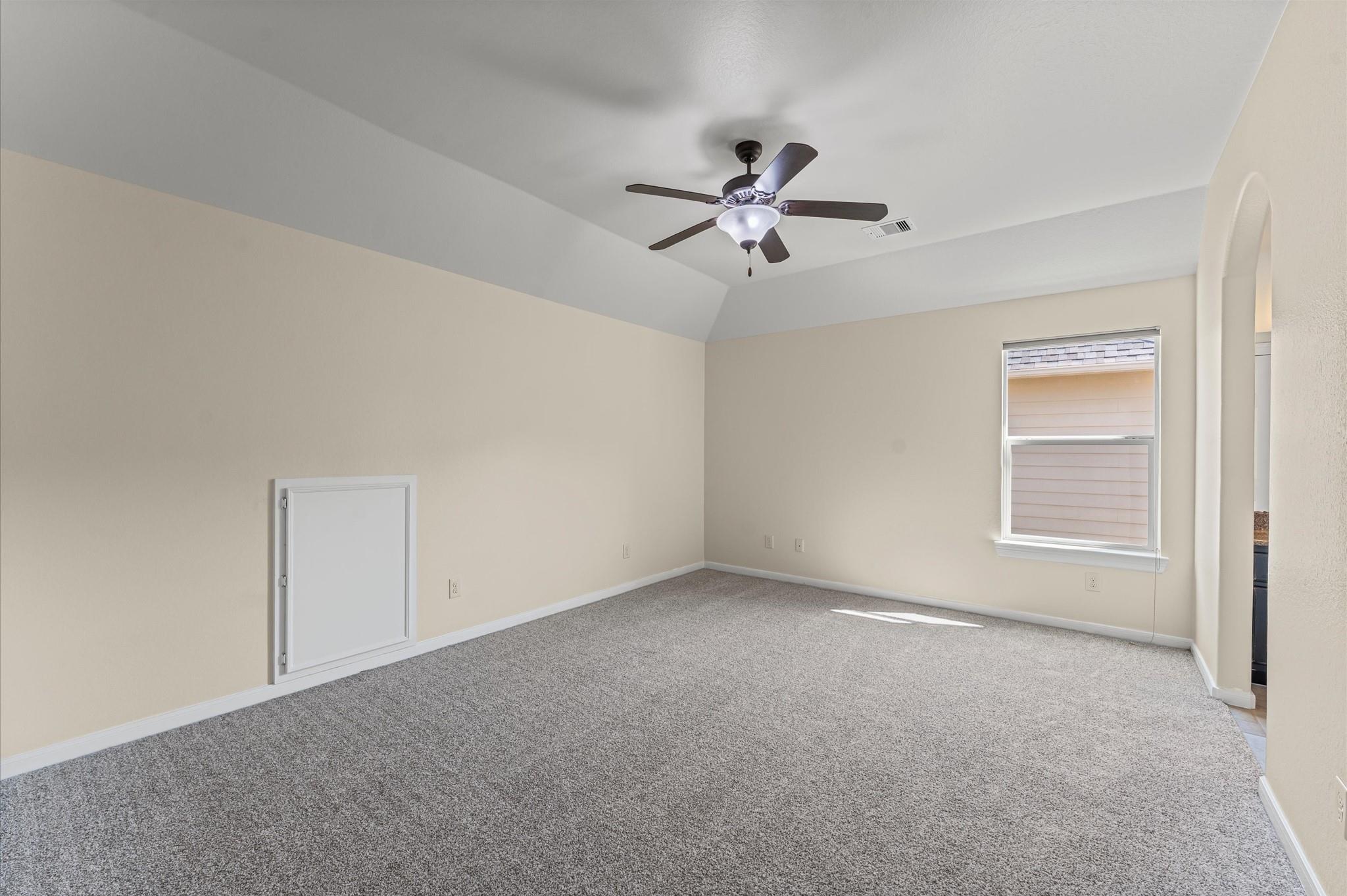 7 N Beech Springs Circle