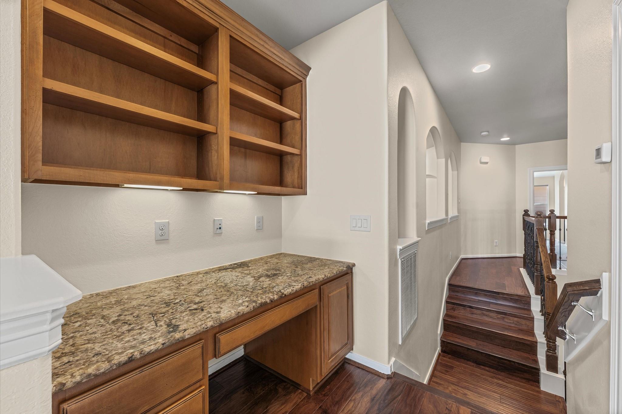 7 N Beech Springs Circle