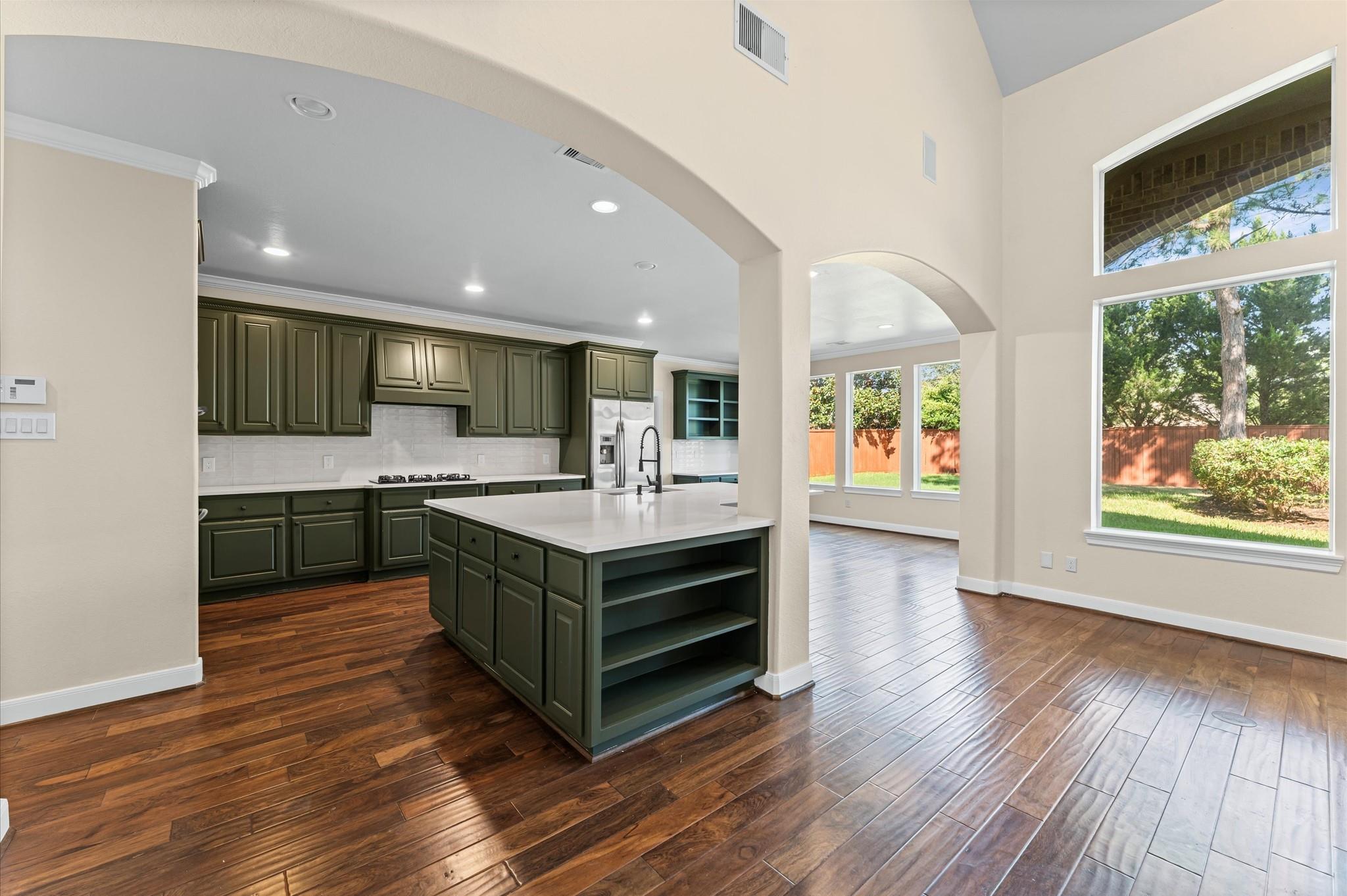 7 N Beech Springs Circle