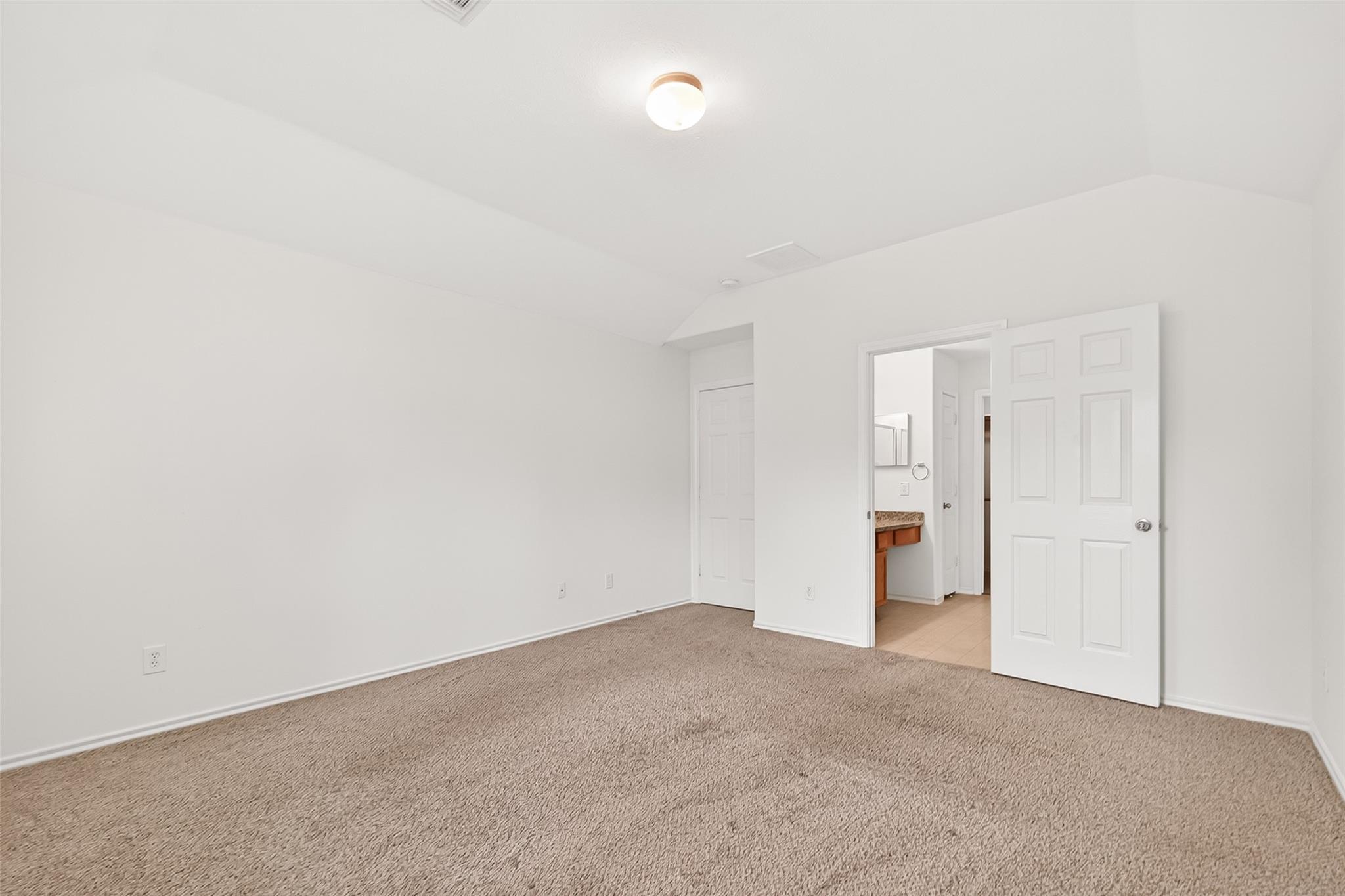 10 Druids Glen Place