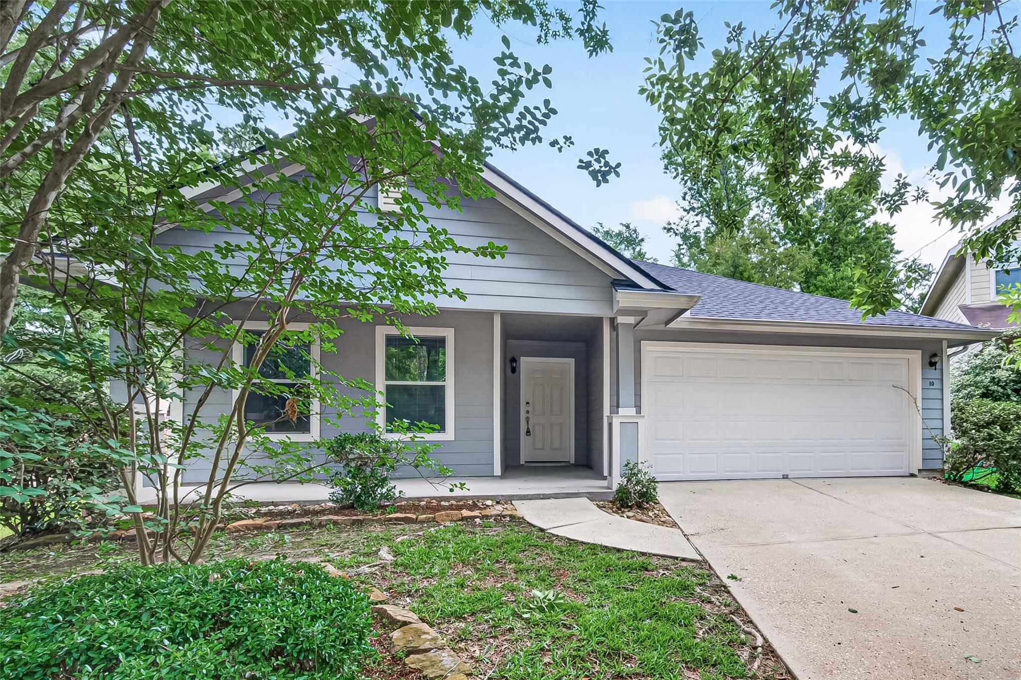 10 Druids Glen Place