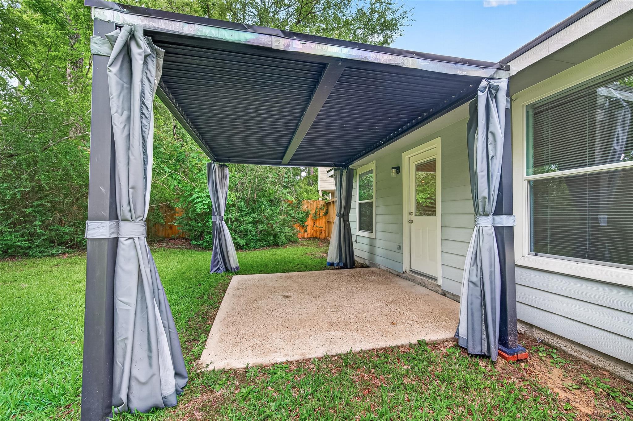 10 Druids Glen Place