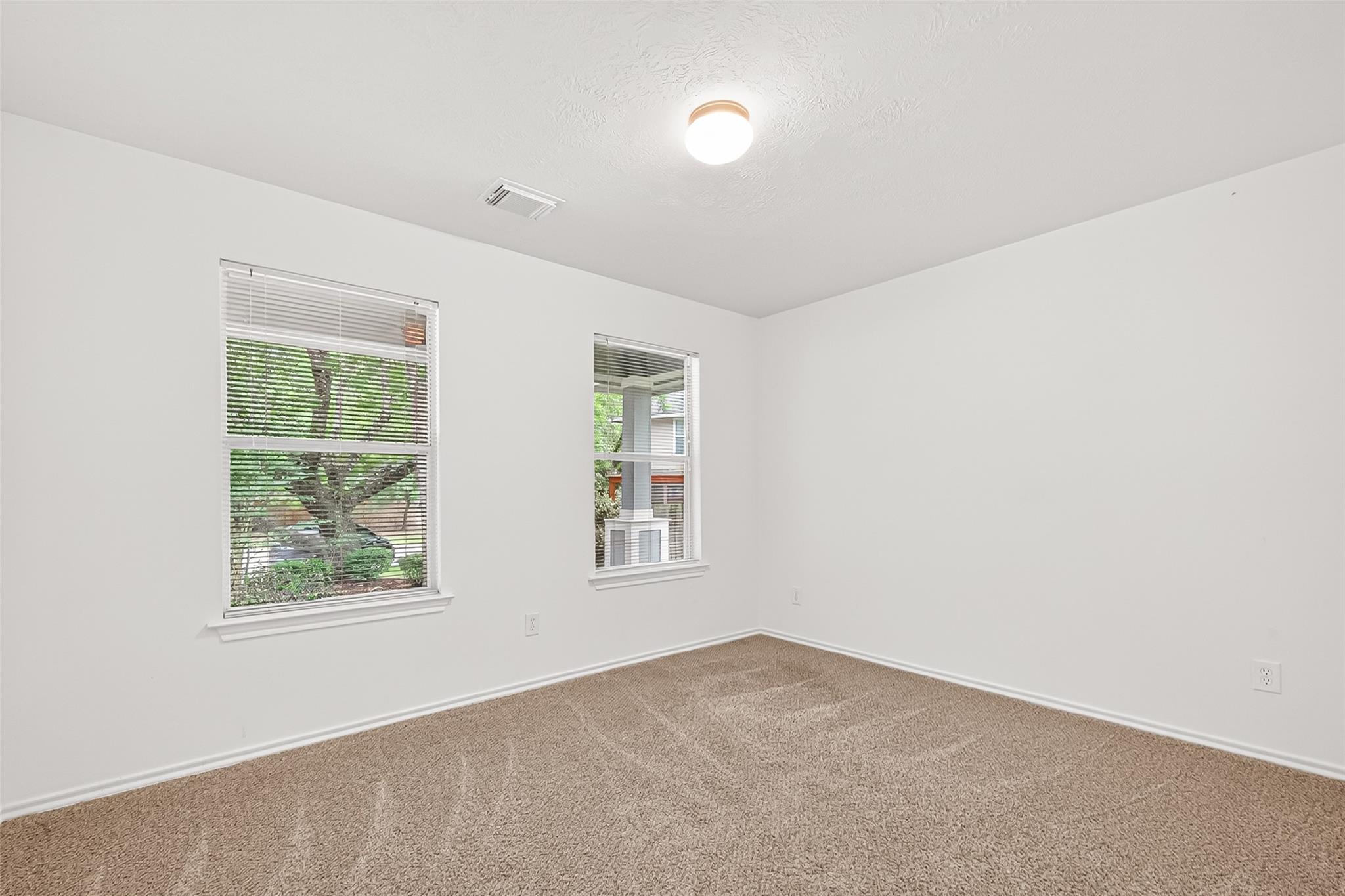 10 Druids Glen Place