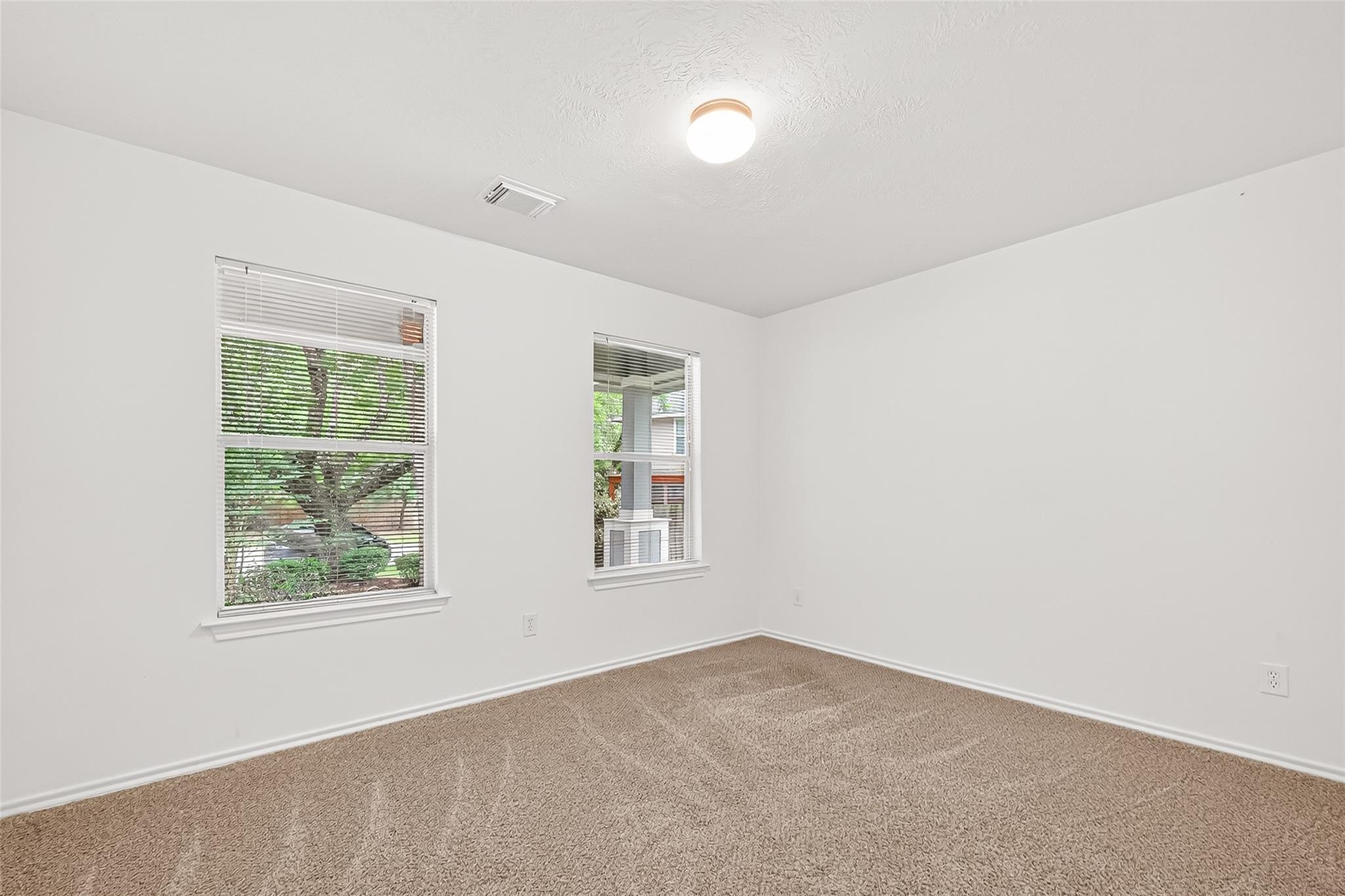 10 Druids Glen Place