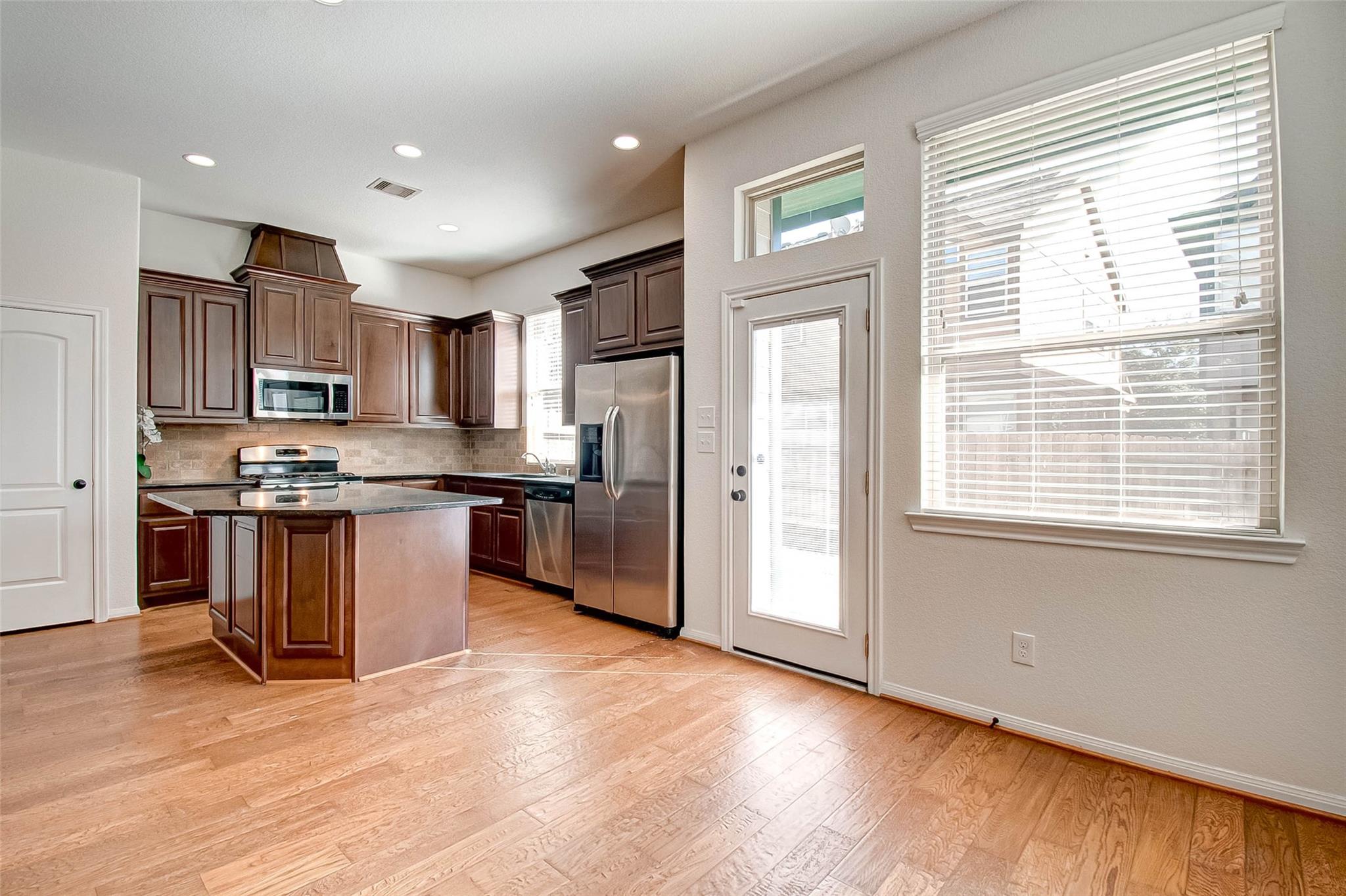 20 Cheswood Manor Court