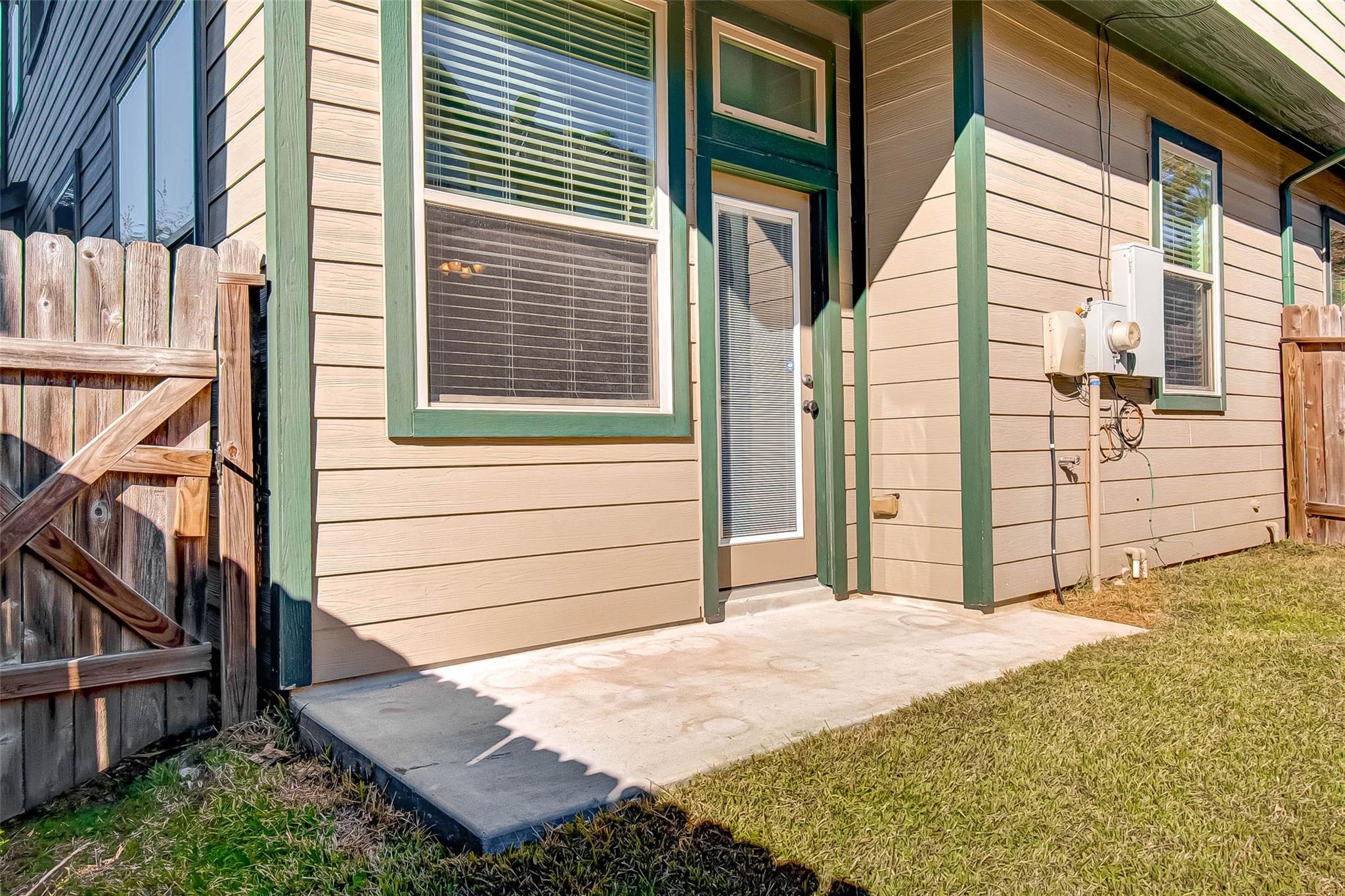 20 Cheswood Manor Court