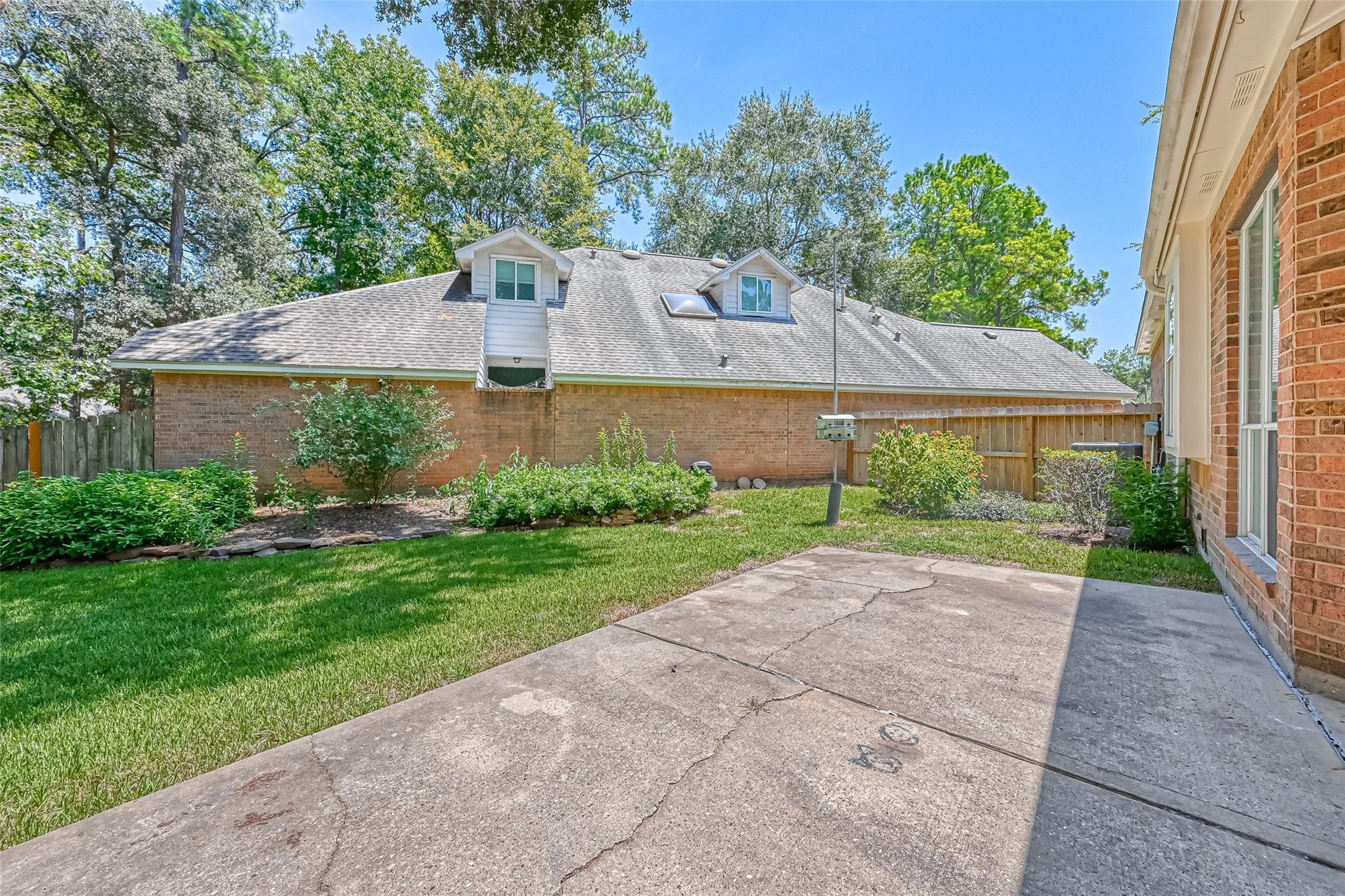 38 Tethered Vine Place