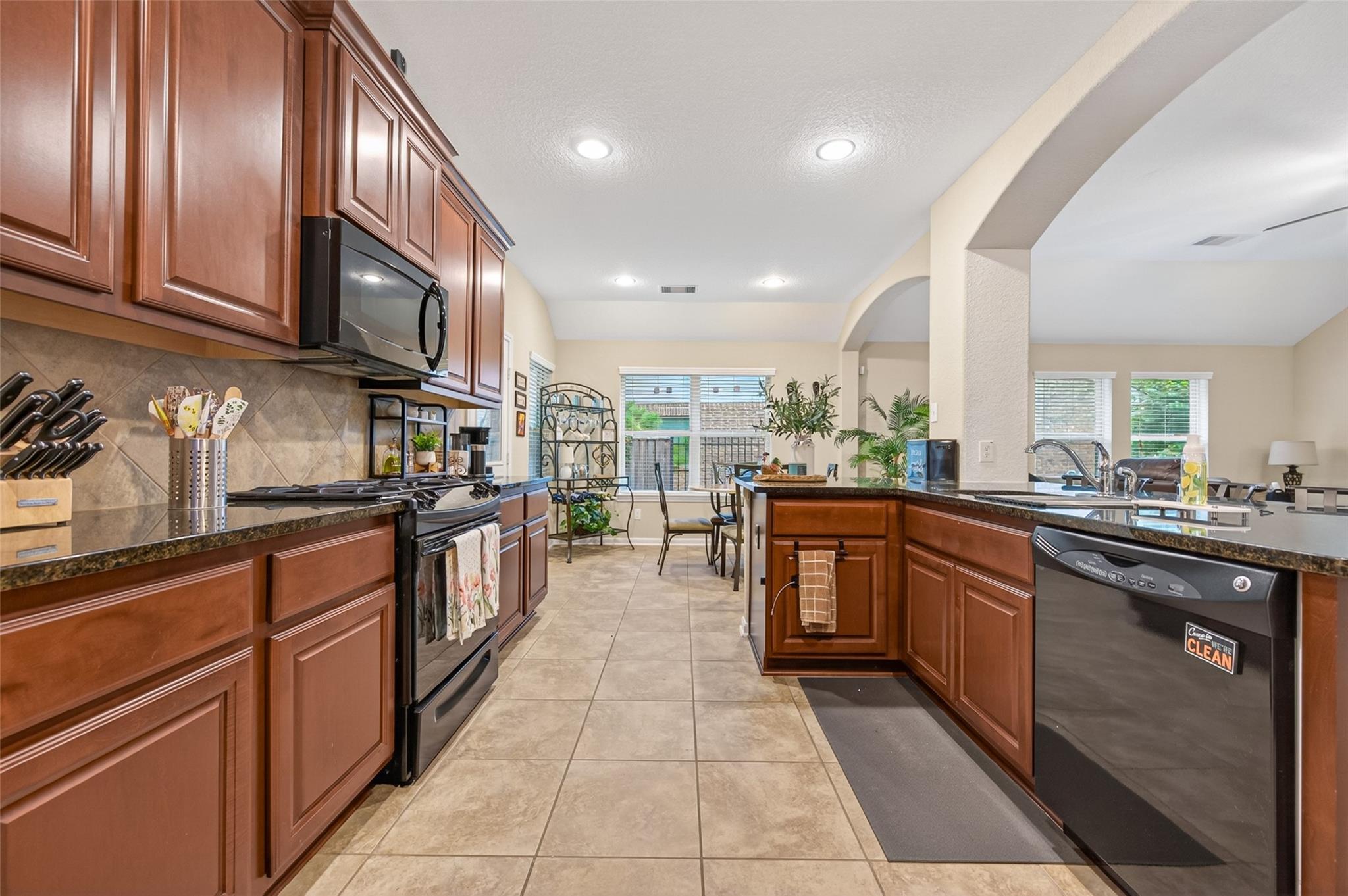 7 Cayahoga Court