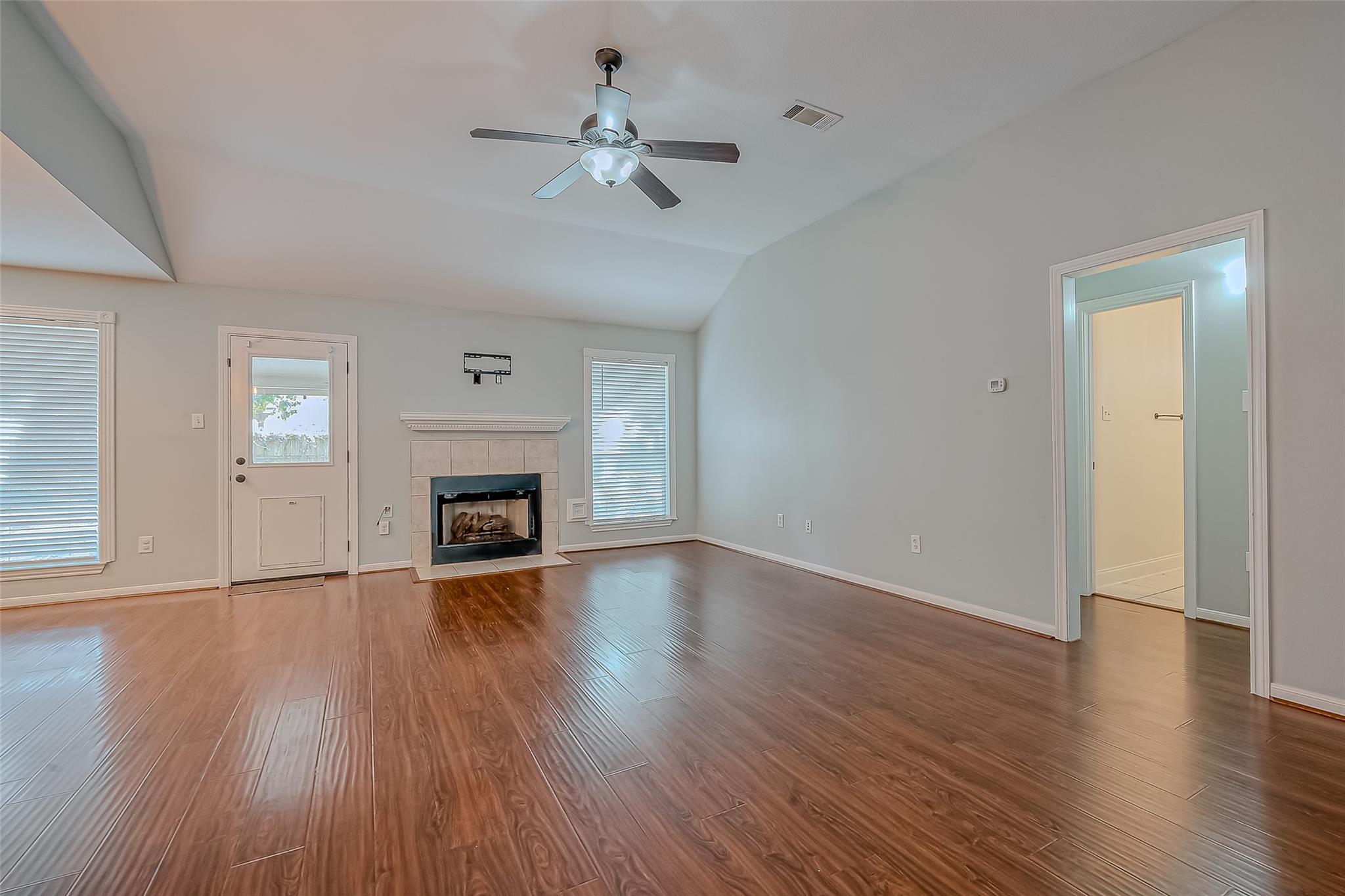 7135 Woodland Oaks