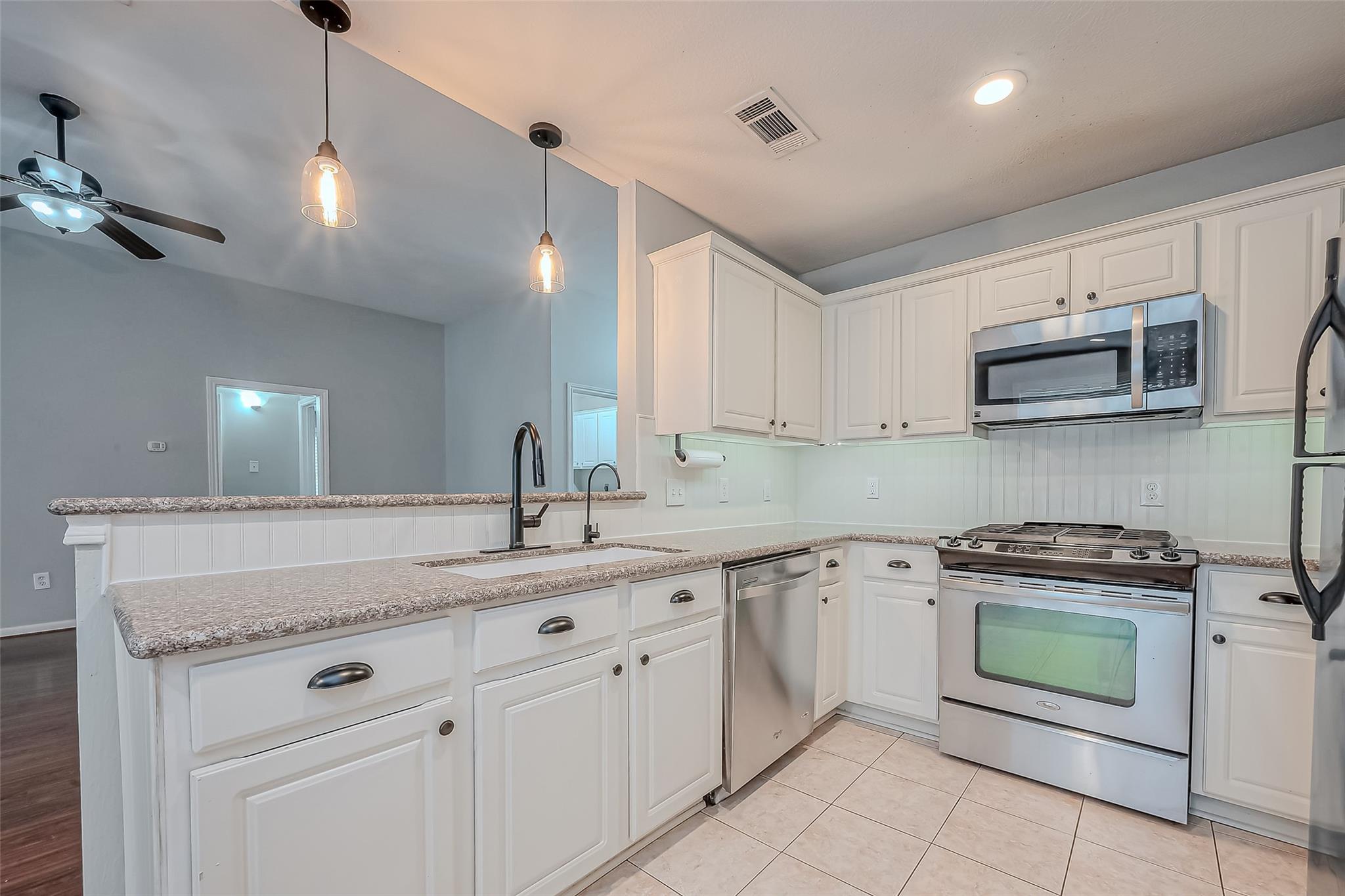 7135 Woodland Oaks