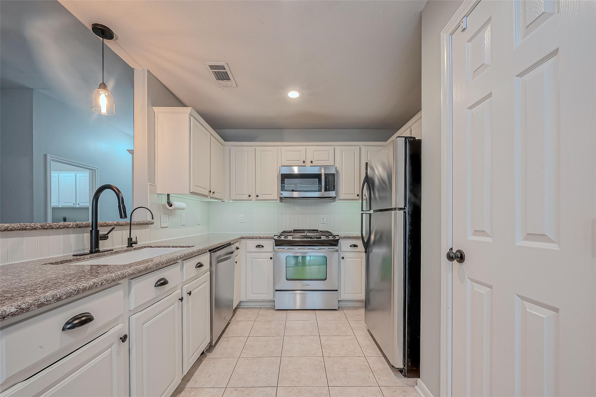 7135 Woodland Oaks