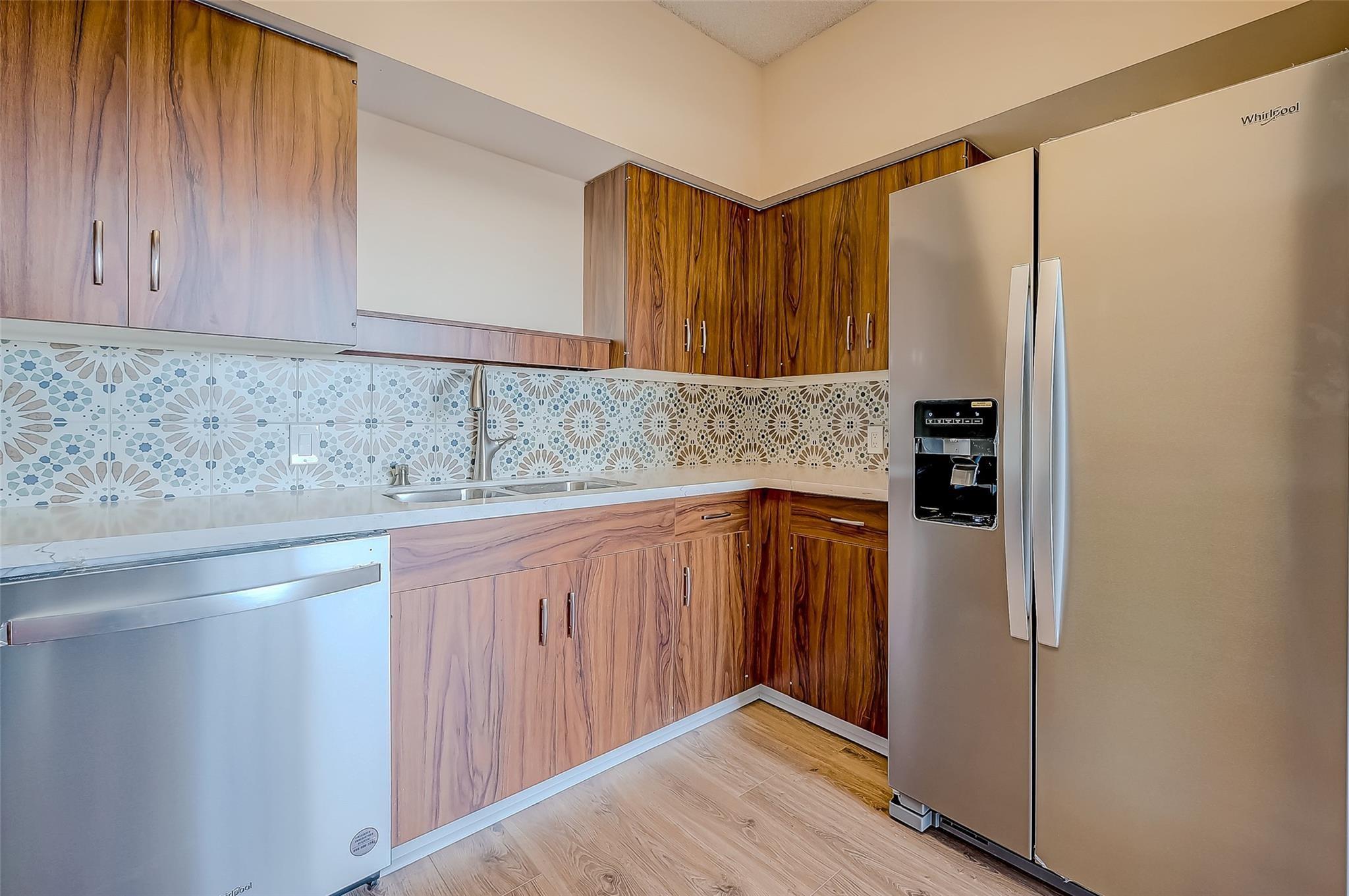 14 Greenway Plaza # 6P