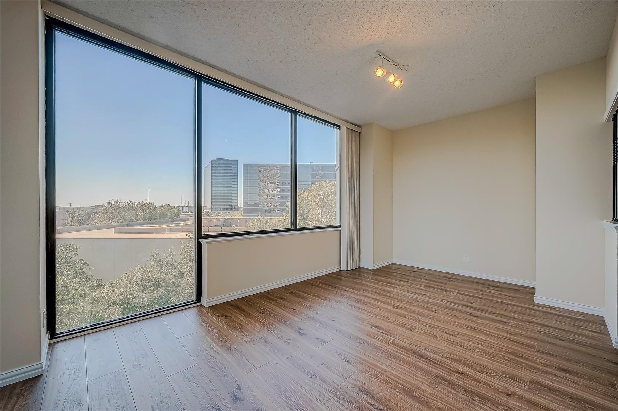 14 Greenway Plaza # 6P
