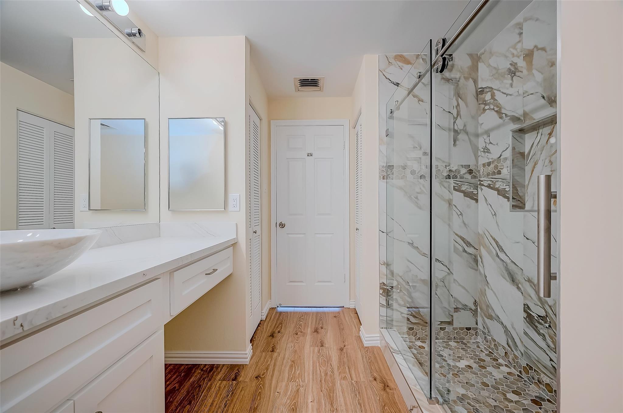 14 Greenway Plaza # 6P