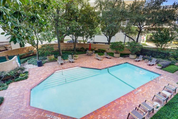 14 Greenway Plaza # 6P