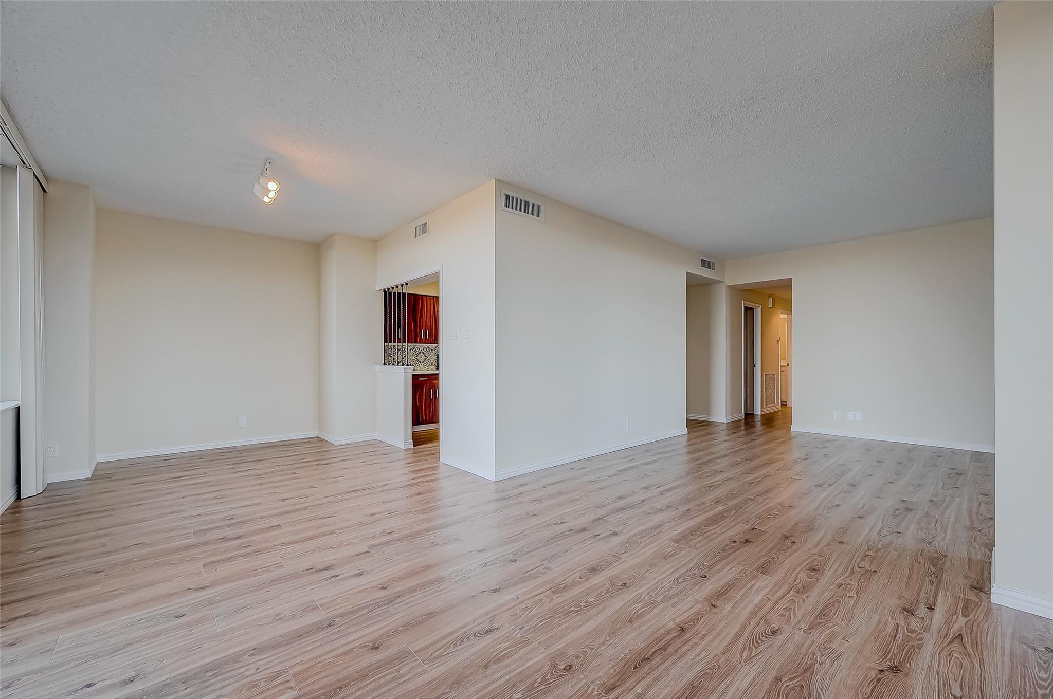 14 Greenway Plaza # 6P