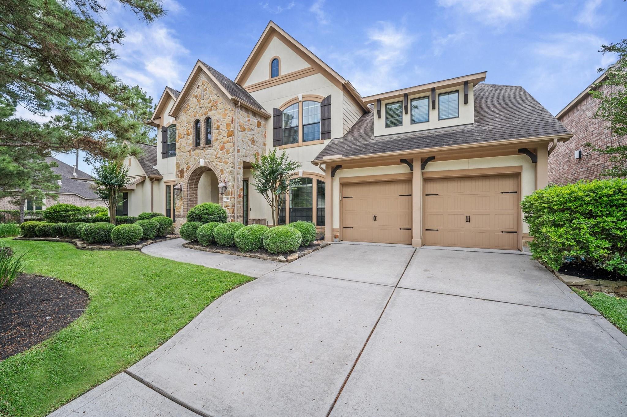 241 W Tupelo Green Circle